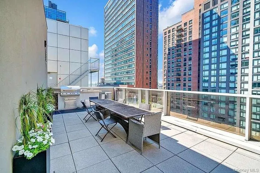 26-26 Jackson Avenue, New York, NY, 1 Bedroom Bedrooms, 4 Rooms Rooms,1 BathroomBathrooms,Residential Lease,For Rent,Jackson,0,1046969 26-26 Jackson Avenue, New York, NY, 1 Bedroom Bedrooms, 4 Rooms Rooms,1 BathroomBathrooms,Residential Lease,For Rent,Jackson,0,1046969