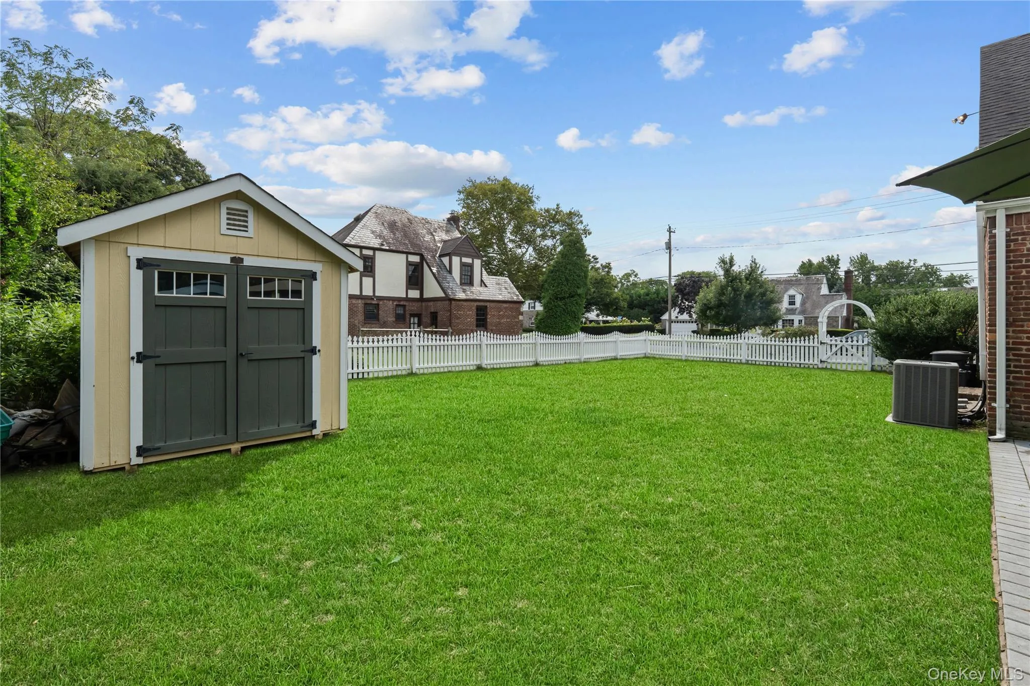33 Ogden Avenue, North Hempstead, NY, 3 Bedrooms Bedrooms, 8 Rooms Rooms,2 BathroomsBathrooms,Residential,For Rent,Ogden,0,1046977 33 Ogden Avenue, North Hempstead, NY, 3 Bedrooms Bedrooms, 8 Rooms Rooms,2 BathroomsBathrooms,Residential,For Rent,Ogden,0,1046977