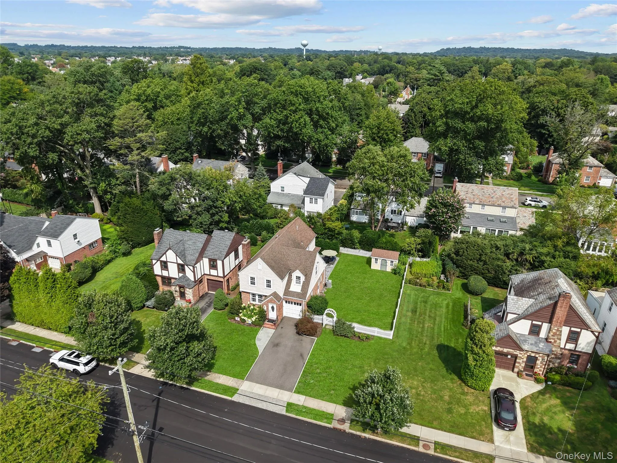 33 Ogden Avenue, North Hempstead, NY, 3 Bedrooms Bedrooms, 8 Rooms Rooms,2 BathroomsBathrooms,Residential,For Rent,Ogden,0,1046977 33 Ogden Avenue, North Hempstead, NY, 3 Bedrooms Bedrooms, 8 Rooms Rooms,2 BathroomsBathrooms,Residential,For Rent,Ogden,0,1046977