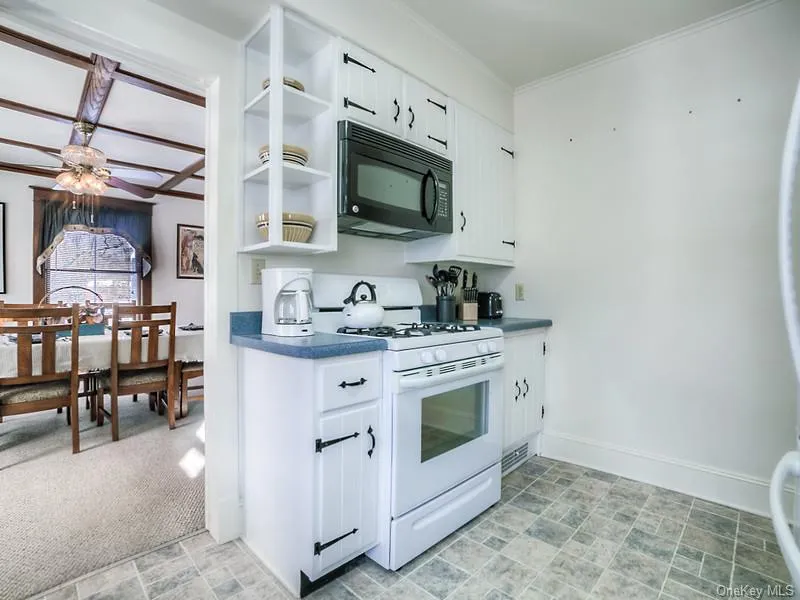 232 Maple Avenue, Crawford, NY, 4 Bedrooms Bedrooms, 9 Rooms Rooms,2 BathroomsBathrooms,Residential Lease,For Rent,Maple,0,1046979 232 Maple Avenue, Crawford, NY, 4 Bedrooms Bedrooms, 9 Rooms Rooms,2 BathroomsBathrooms,Residential Lease,For Rent,Maple,0,1046979
