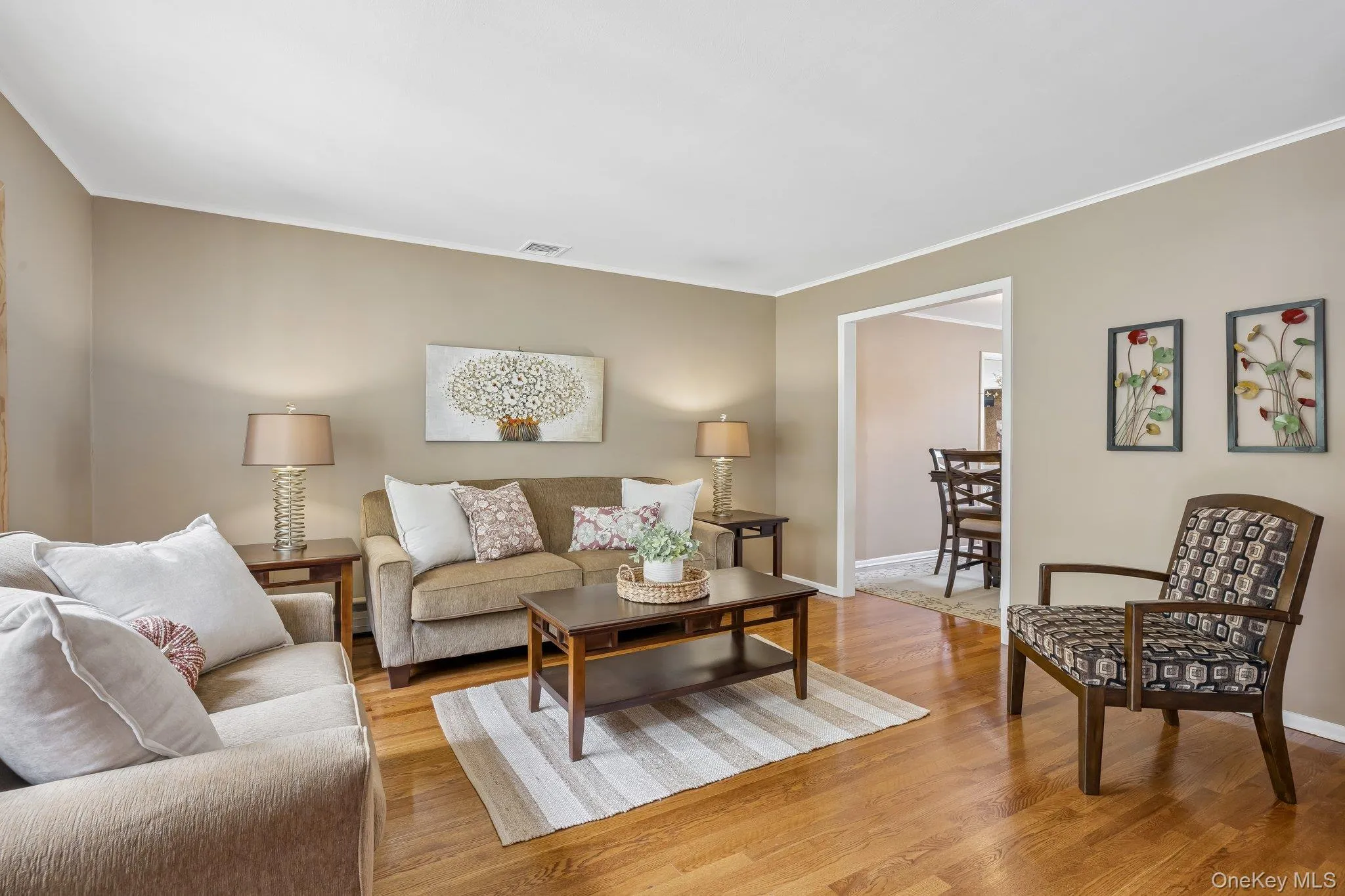18 Gunther Drive, Huntington, NY, 4 Bedrooms Bedrooms, 8 Rooms Rooms,2 BathroomsBathrooms,Residential,For Rent,Gunther,0,1046983 18 Gunther Drive, Huntington, NY, 4 Bedrooms Bedrooms, 8 Rooms Rooms,2 BathroomsBathrooms,Residential,For Rent,Gunther,0,1046983