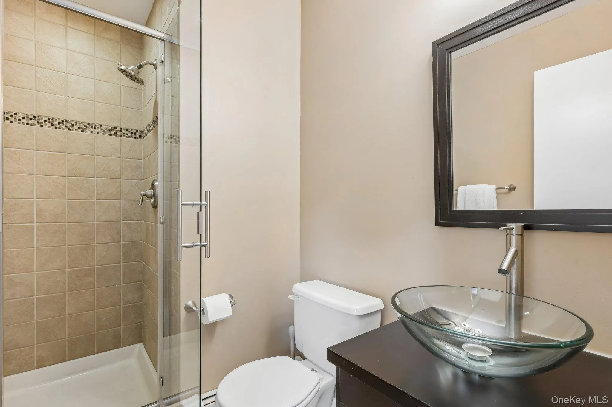 18 Gunther Drive, Huntington, NY, 4 Bedrooms Bedrooms, 8 Rooms Rooms,2 BathroomsBathrooms,Residential,For Rent,Gunther,0,1046983 18 Gunther Drive, Huntington, NY, 4 Bedrooms Bedrooms, 8 Rooms Rooms,2 BathroomsBathrooms,Residential,For Rent,Gunther,0,1046983