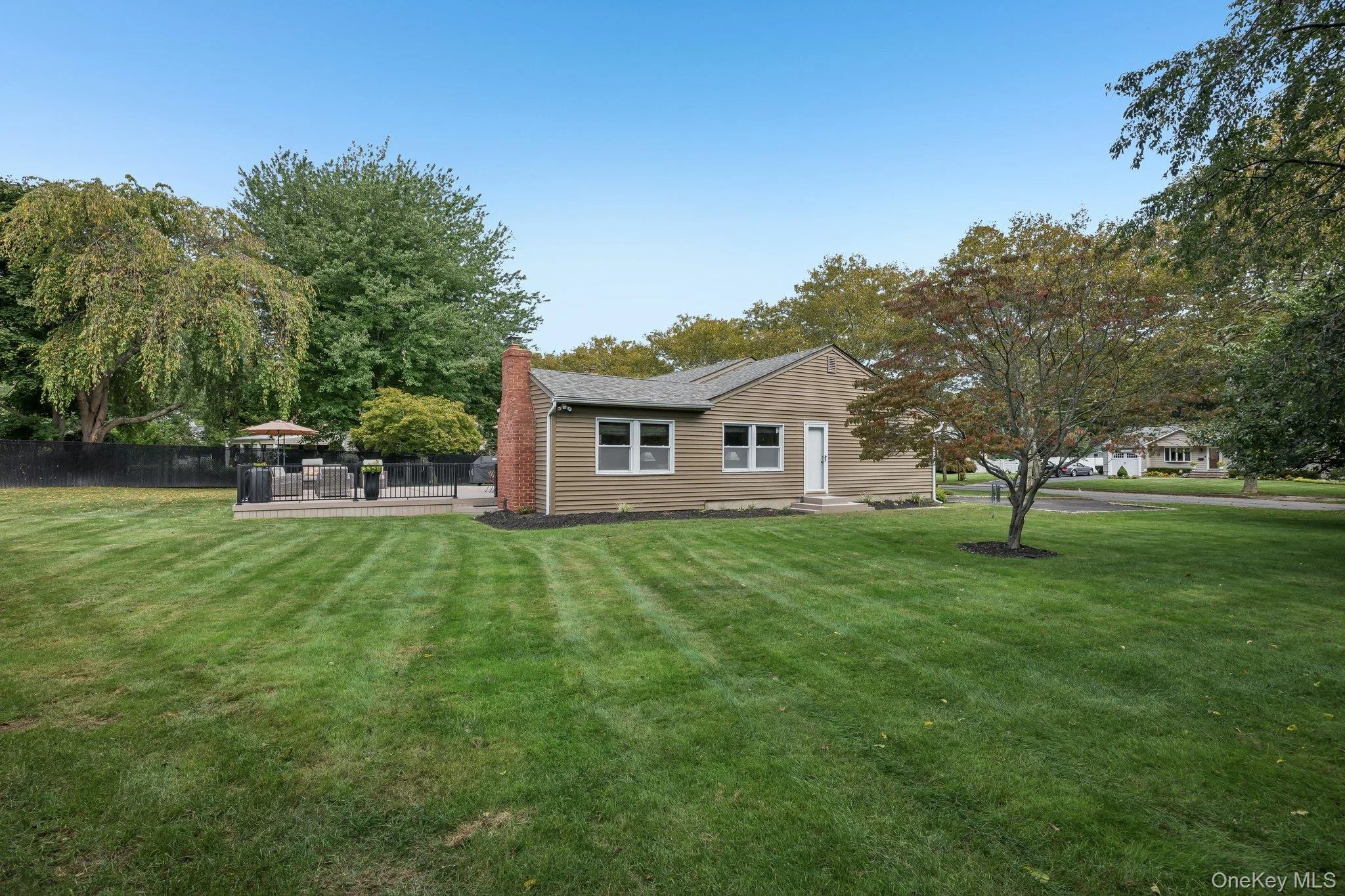 18 Gunther Drive, Huntington, NY, 4 Bedrooms Bedrooms, 8 Rooms Rooms,2 BathroomsBathrooms,Residential,For Rent,Gunther,0,1046983 18 Gunther Drive, Huntington, NY, 4 Bedrooms Bedrooms, 8 Rooms Rooms,2 BathroomsBathrooms,Residential,For Rent,Gunther,0,1046983