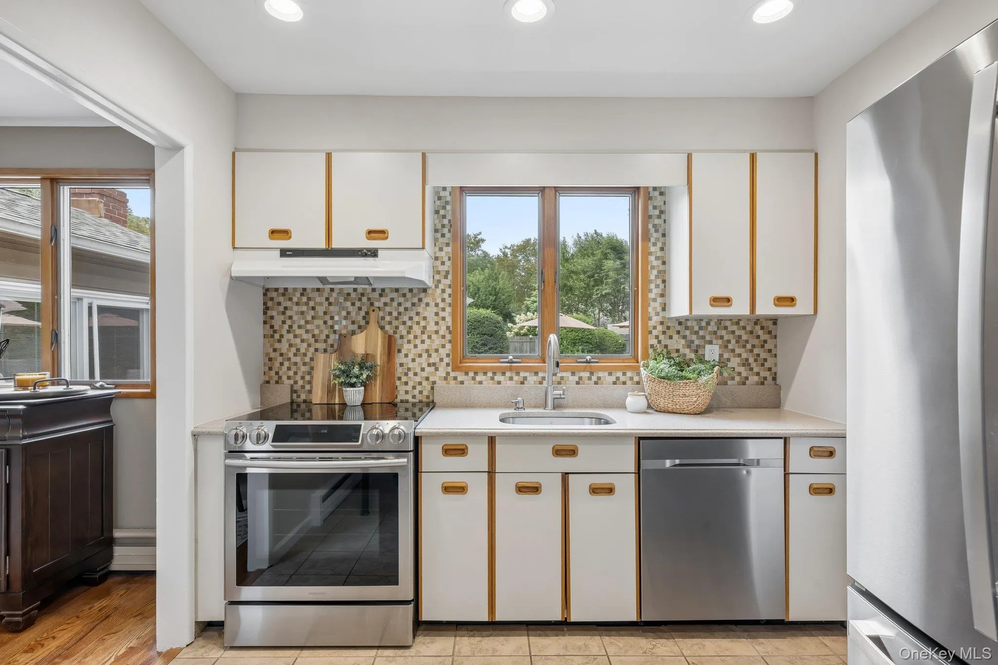 18 Gunther Drive, Huntington, NY, 4 Bedrooms Bedrooms, 8 Rooms Rooms,2 BathroomsBathrooms,Residential,For Rent,Gunther,0,1046983 18 Gunther Drive, Huntington, NY, 4 Bedrooms Bedrooms, 8 Rooms Rooms,2 BathroomsBathrooms,Residential,For Rent,Gunther,0,1046983