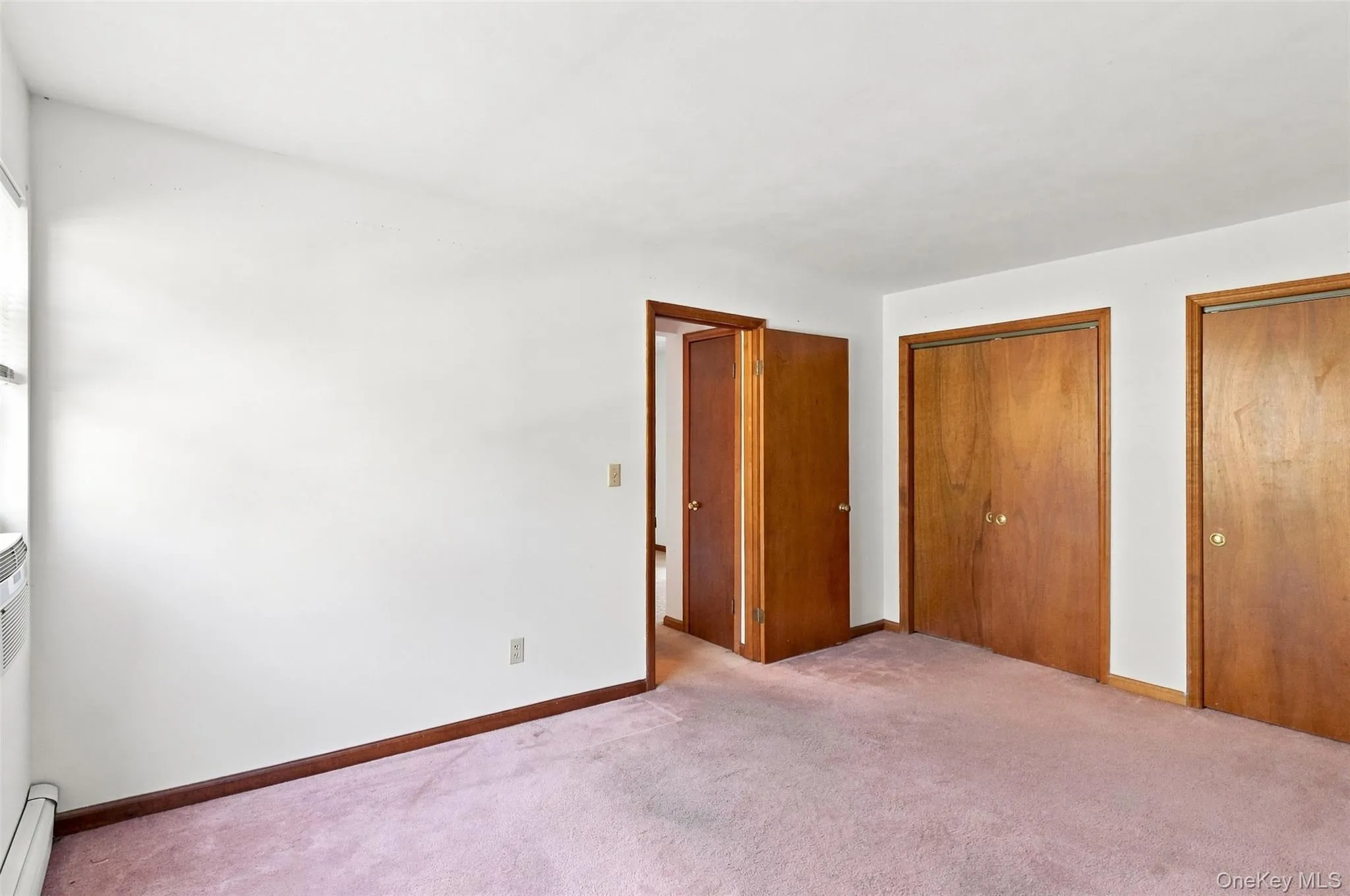 19 Huguenot Street, New Paltz, NY, 1 Bedroom Bedrooms, 5 Rooms Rooms,1 BathroomBathrooms,Residential,For Rent,Huguenot,0,1046986 19 Huguenot Street, New Paltz, NY, 1 Bedroom Bedrooms, 5 Rooms Rooms,1 BathroomBathrooms,Residential,For Rent,Huguenot,0,1046986