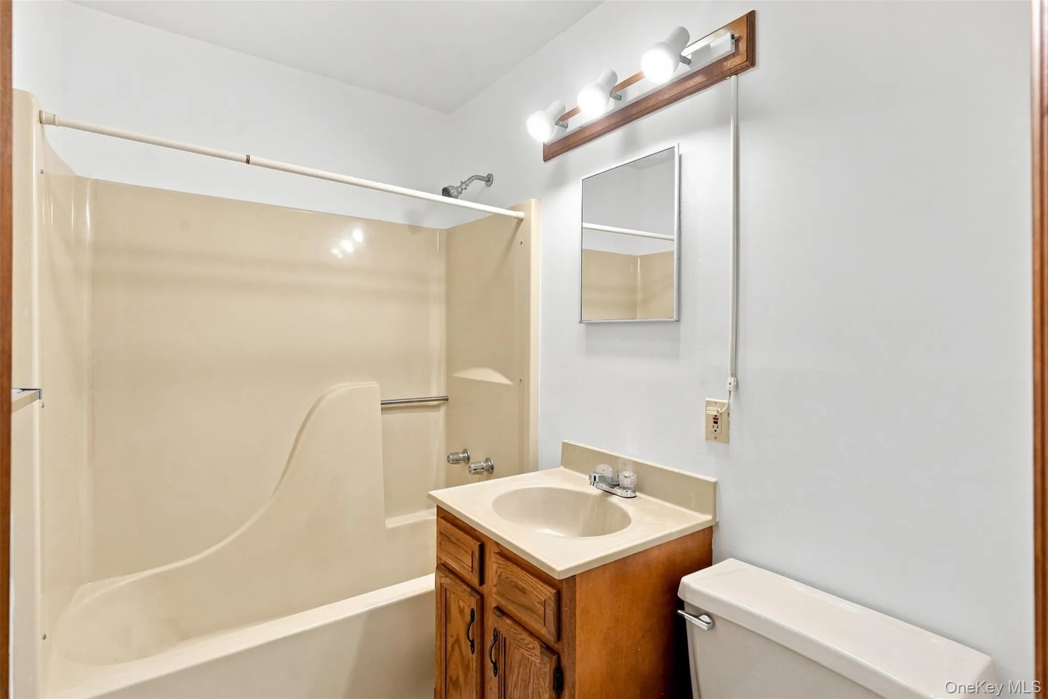 19 Huguenot Street, New Paltz, NY, 1 Bedroom Bedrooms, 5 Rooms Rooms,1 BathroomBathrooms,Residential,For Rent,Huguenot,0,1046986 19 Huguenot Street, New Paltz, NY, 1 Bedroom Bedrooms, 5 Rooms Rooms,1 BathroomBathrooms,Residential,For Rent,Huguenot,0,1046986