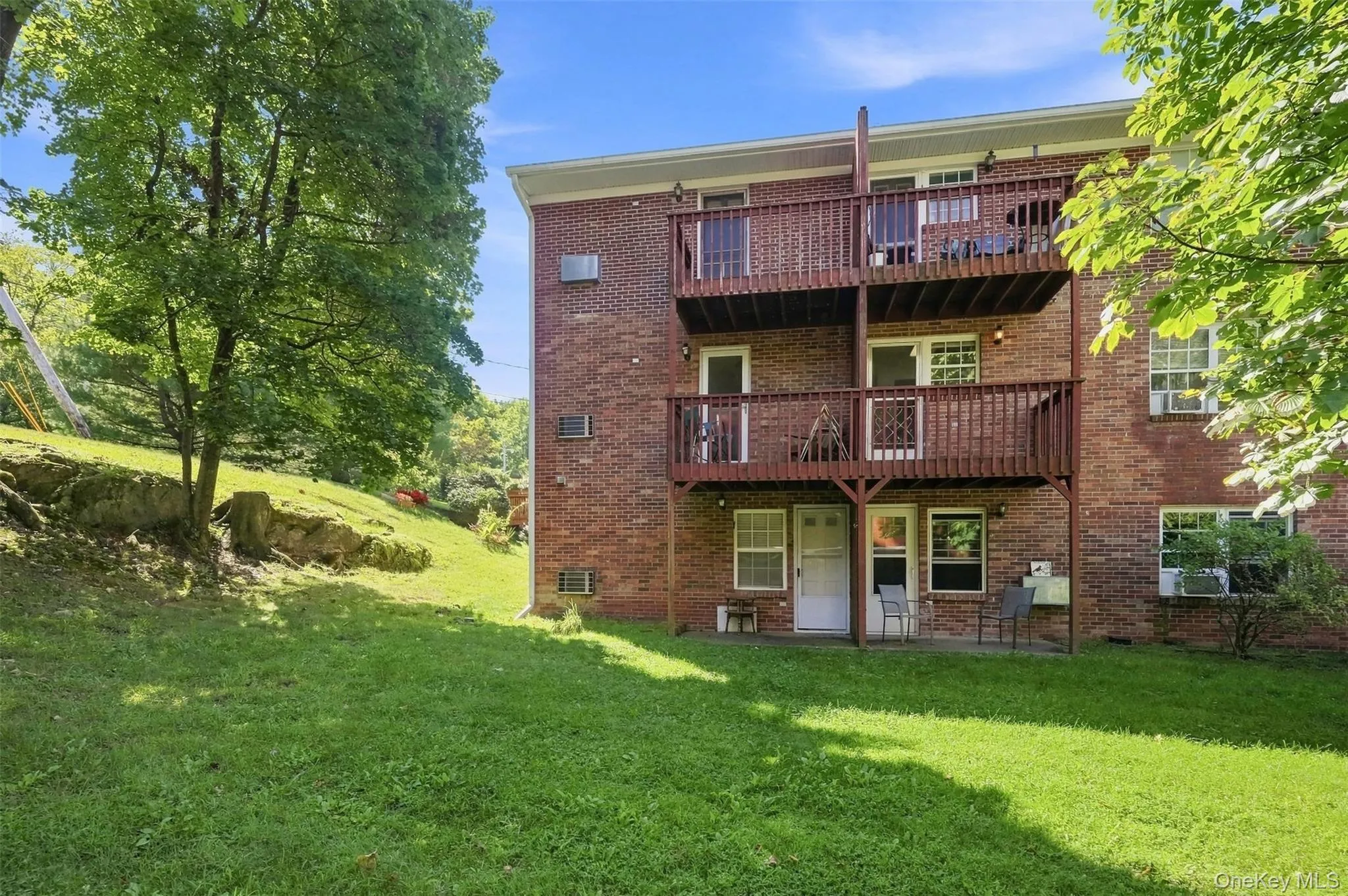 19 Huguenot Street, New Paltz, NY, 1 Bedroom Bedrooms, 5 Rooms Rooms,1 BathroomBathrooms,Residential,For Rent,Huguenot,0,1046986 19 Huguenot Street, New Paltz, NY, 1 Bedroom Bedrooms, 5 Rooms Rooms,1 BathroomBathrooms,Residential,For Rent,Huguenot,0,1046986