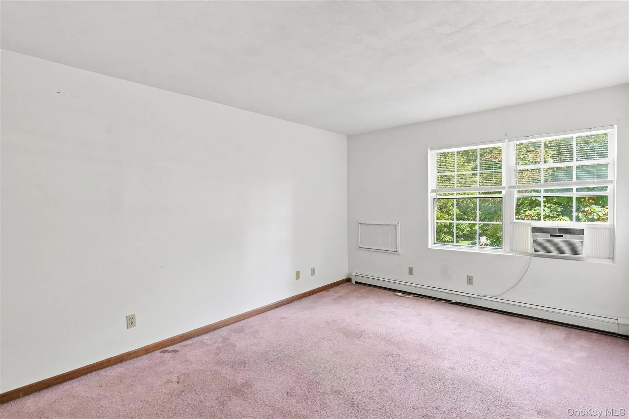 19 Huguenot Street, New Paltz, NY, 1 Bedroom Bedrooms, 5 Rooms Rooms,1 BathroomBathrooms,Residential,For Rent,Huguenot,0,1046986 19 Huguenot Street, New Paltz, NY, 1 Bedroom Bedrooms, 5 Rooms Rooms,1 BathroomBathrooms,Residential,For Rent,Huguenot,0,1046986