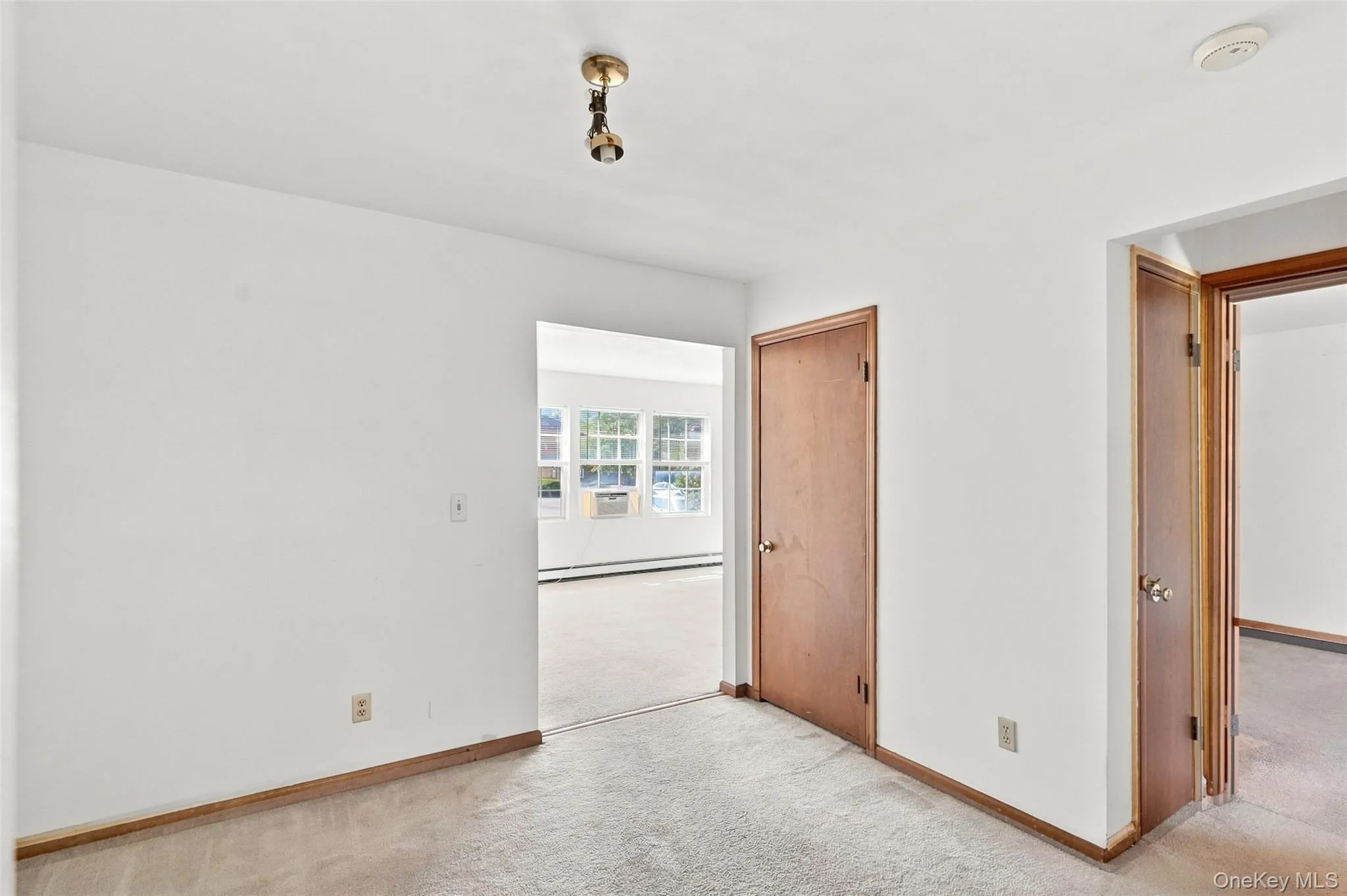 19 Huguenot Street, New Paltz, NY, 1 Bedroom Bedrooms, 5 Rooms Rooms,1 BathroomBathrooms,Residential,For Rent,Huguenot,0,1046986 19 Huguenot Street, New Paltz, NY, 1 Bedroom Bedrooms, 5 Rooms Rooms,1 BathroomBathrooms,Residential,For Rent,Huguenot,0,1046986