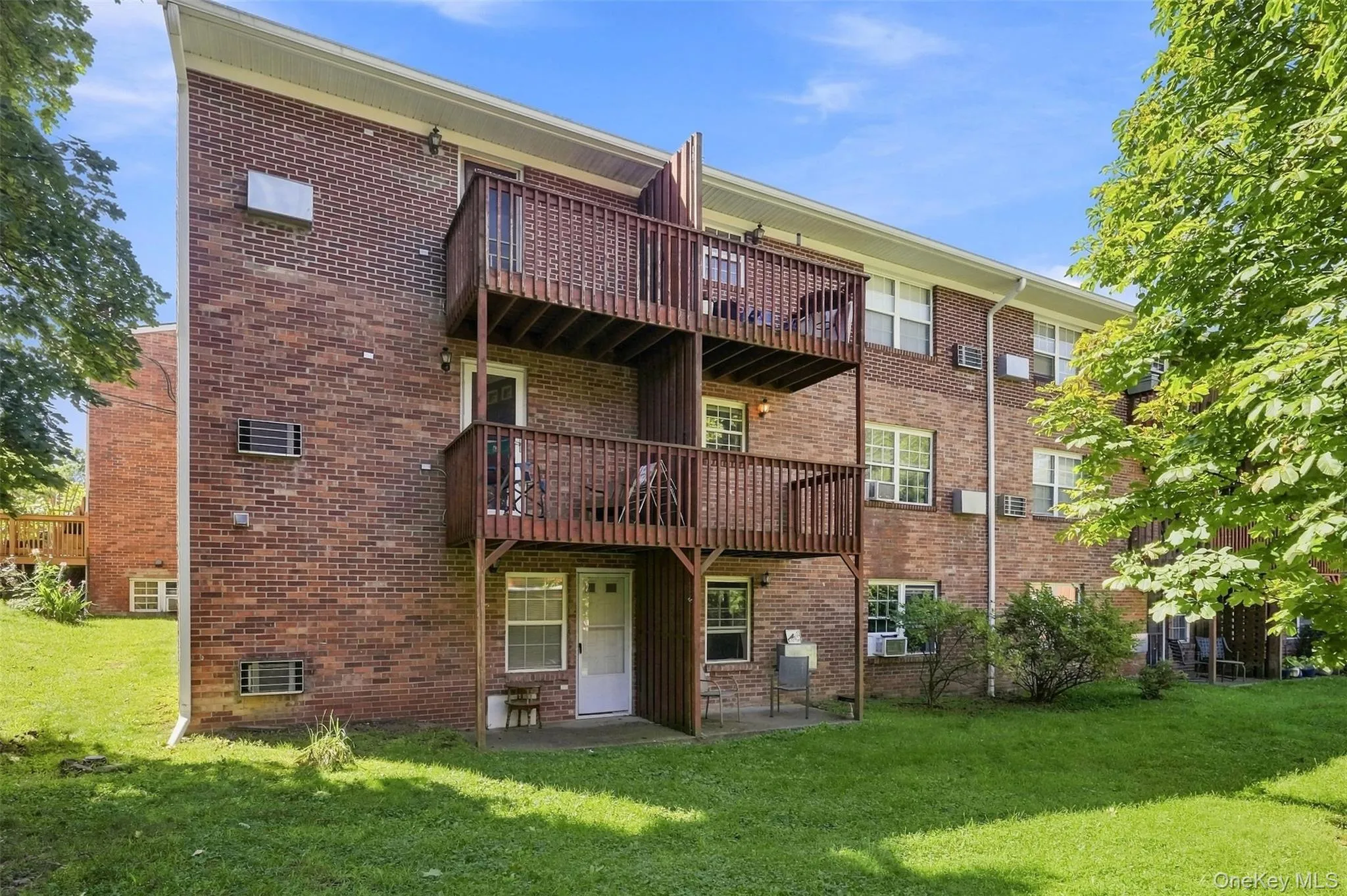 19 Huguenot Street, New Paltz, NY, 1 Bedroom Bedrooms, 5 Rooms Rooms,1 BathroomBathrooms,Residential,For Rent,Huguenot,0,1046986 19 Huguenot Street, New Paltz, NY, 1 Bedroom Bedrooms, 5 Rooms Rooms,1 BathroomBathrooms,Residential,For Rent,Huguenot,0,1046986