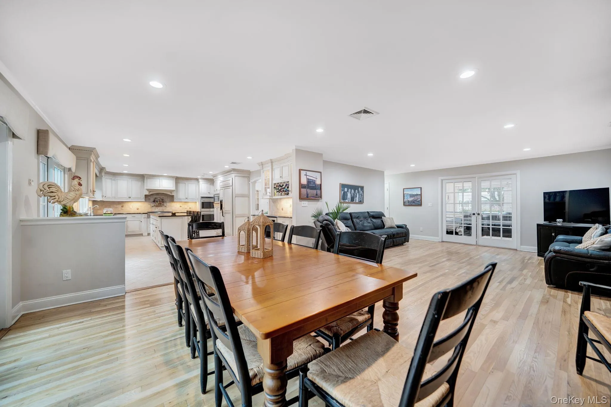 3529 Stratford Road, Hempstead, NY, 6 Bedrooms Bedrooms, 11 Rooms Rooms,3 BathroomsBathrooms,Residential,For Rent,Stratford,0,1046987 3529 Stratford Road, Hempstead, NY, 6 Bedrooms Bedrooms, 11 Rooms Rooms,3 BathroomsBathrooms,Residential,For Rent,Stratford,0,1046987
