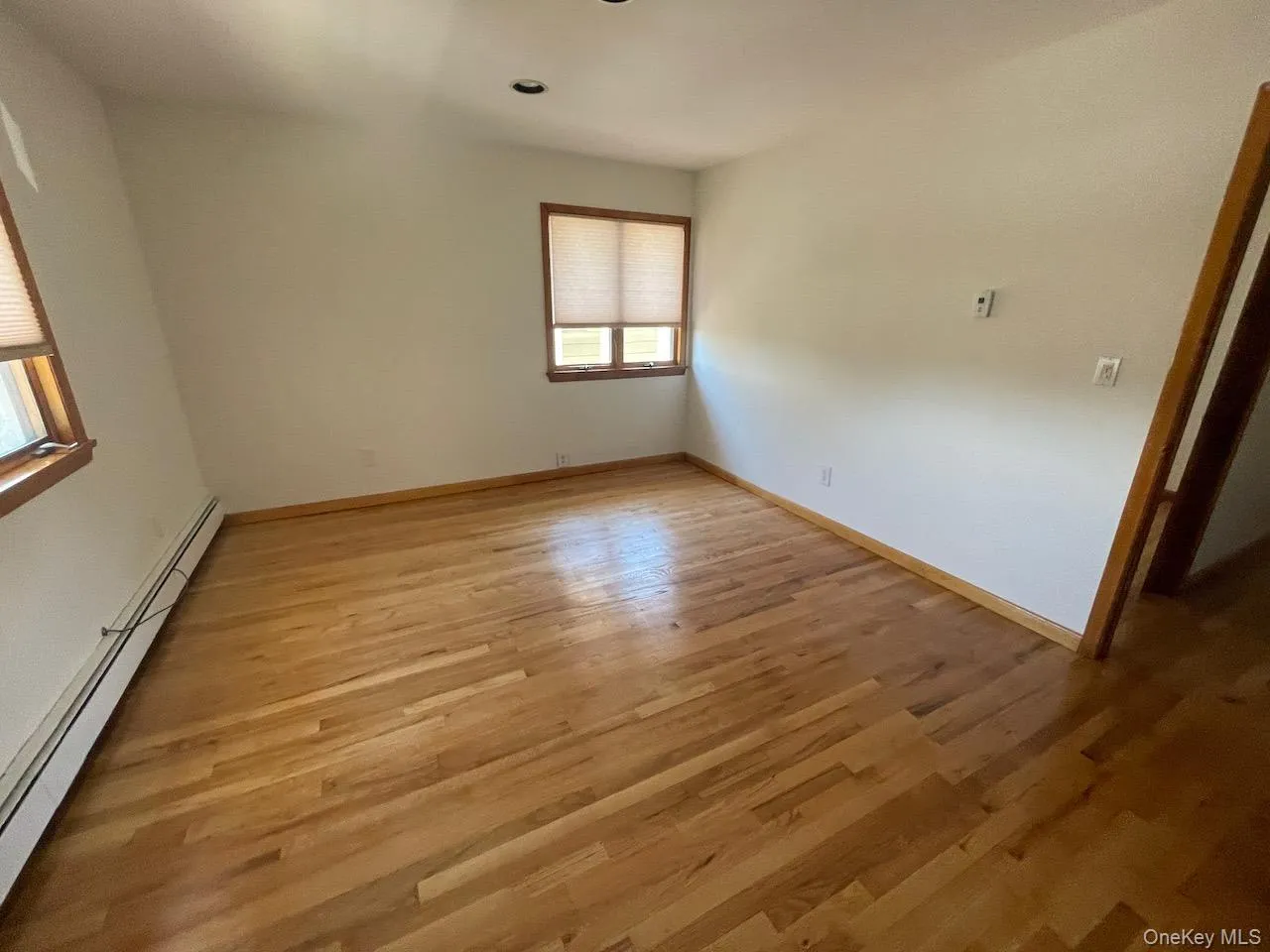 58 Marwood Road, North Hempstead, NY, 3 Bedrooms Bedrooms, 7 Rooms Rooms,4 BathroomsBathrooms,Residential Lease,For Rent,Marwood,0,1046988 58 Marwood Road, North Hempstead, NY, 3 Bedrooms Bedrooms, 7 Rooms Rooms,4 BathroomsBathrooms,Residential Lease,For Rent,Marwood,0,1046988