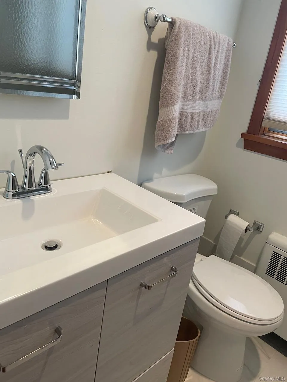 58 Marwood Road, North Hempstead, NY, 3 Bedrooms Bedrooms, 7 Rooms Rooms,4 BathroomsBathrooms,Residential Lease,For Rent,Marwood,0,1046988 58 Marwood Road, North Hempstead, NY, 3 Bedrooms Bedrooms, 7 Rooms Rooms,4 BathroomsBathrooms,Residential Lease,For Rent,Marwood,0,1046988