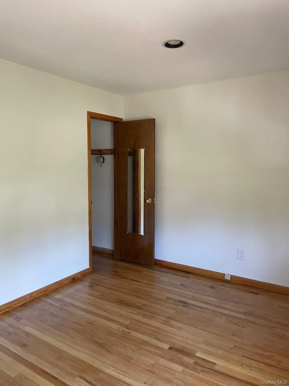 58 Marwood Road, North Hempstead, NY, 3 Bedrooms Bedrooms, 7 Rooms Rooms,4 BathroomsBathrooms,Residential Lease,For Rent,Marwood,0,1046988 58 Marwood Road, North Hempstead, NY, 3 Bedrooms Bedrooms, 7 Rooms Rooms,4 BathroomsBathrooms,Residential Lease,For Rent,Marwood,0,1046988