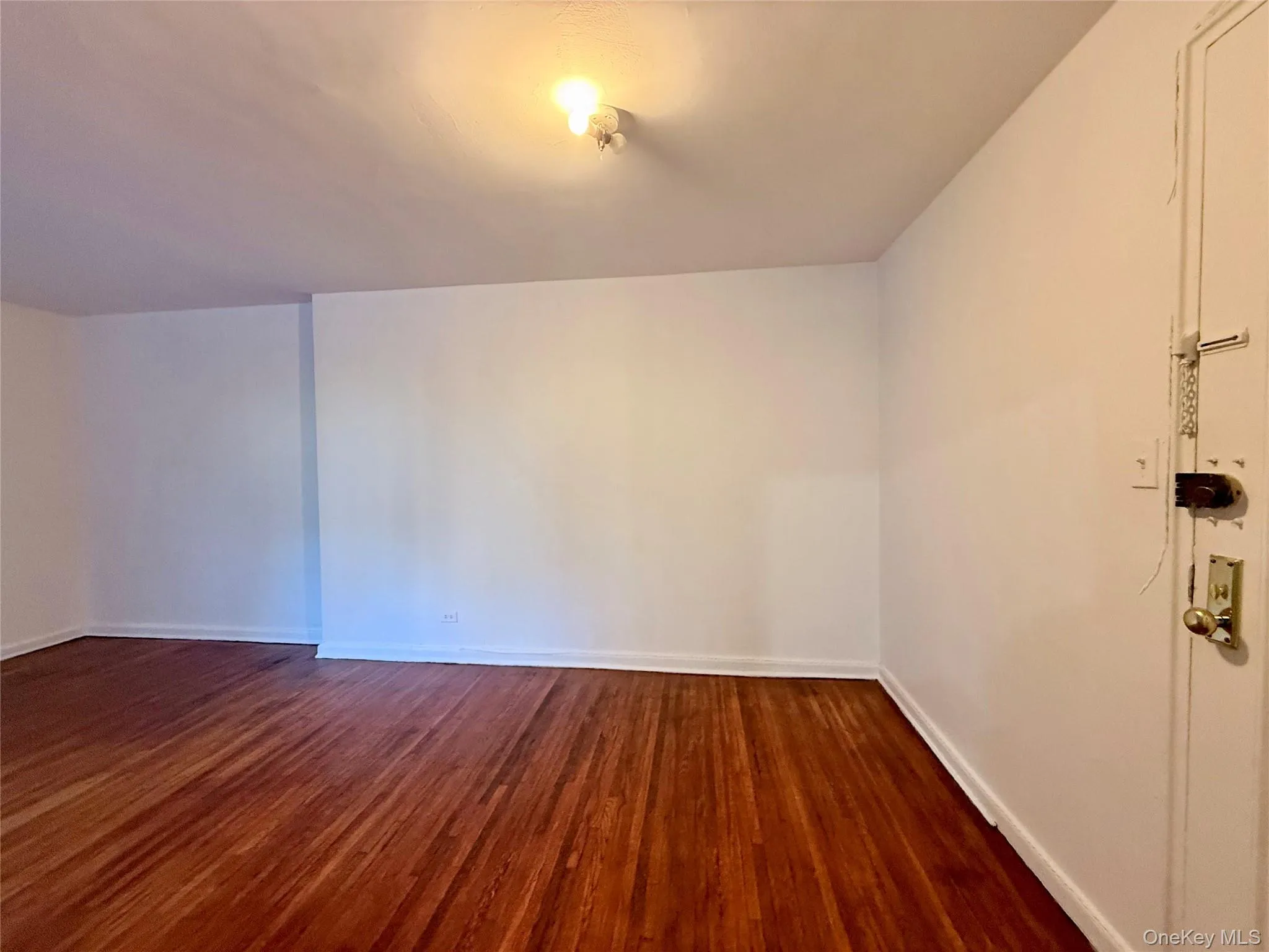 11250 Northern Boulevard, New York, NY, 1 Bedroom Bedrooms, 4 Rooms Rooms,1 BathroomBathrooms,Residential,For Rent,Northern,0,1046989 11250 Northern Boulevard, New York, NY, 1 Bedroom Bedrooms, 4 Rooms Rooms,1 BathroomBathrooms,Residential,For Rent,Northern,0,1046989