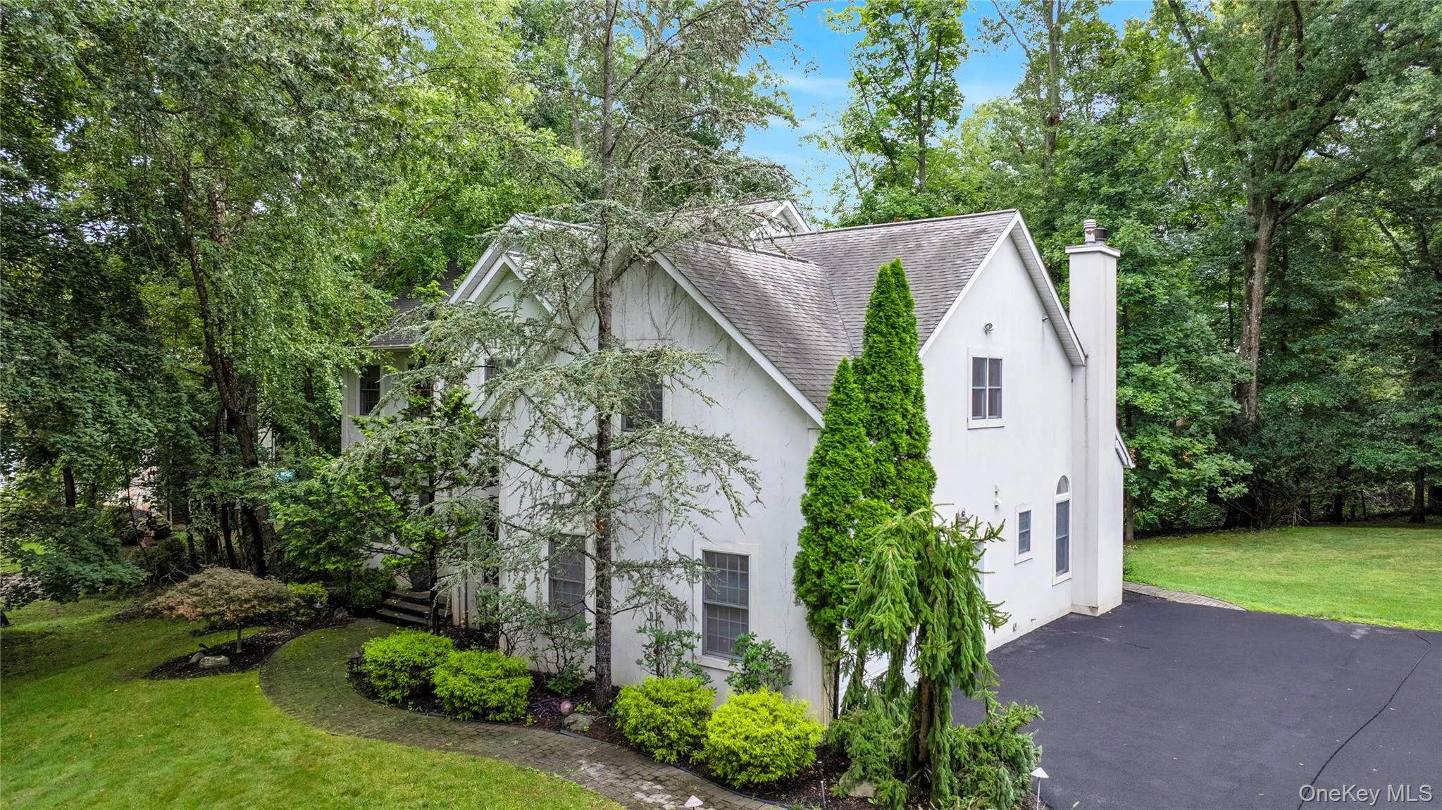 11 Croyden Lane, Clarkstown, NY, 5 Bedrooms Bedrooms, 11 Rooms Rooms,3 BathroomsBathrooms,Residential,For Rent,Croyden,0,1046991 11 Croyden Lane, Clarkstown, NY, 5 Bedrooms Bedrooms, 11 Rooms Rooms,3 BathroomsBathrooms,Residential,For Rent,Croyden,0,1046991