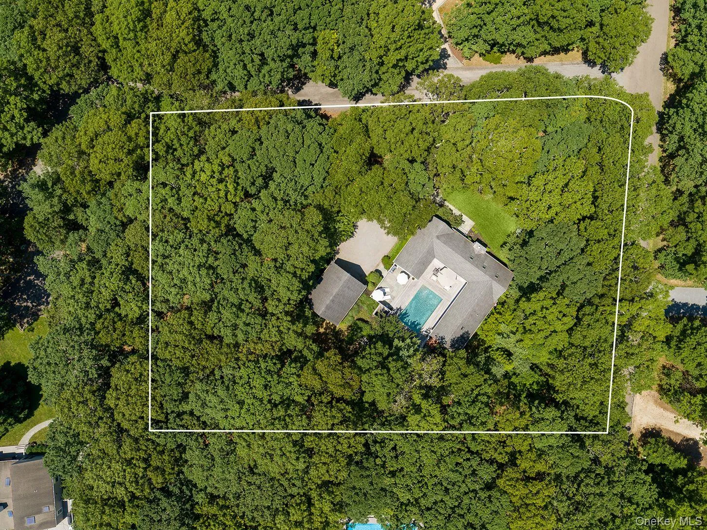 5 Rowman Court, East Hampton, NY, 3 Bedrooms Bedrooms, 10 Rooms Rooms,2 BathroomsBathrooms,Residential,For Rent,Rowman,0,1047001 5 Rowman Court, East Hampton, NY, 3 Bedrooms Bedrooms, 10 Rooms Rooms,2 BathroomsBathrooms,Residential,For Rent,Rowman,0,1047001