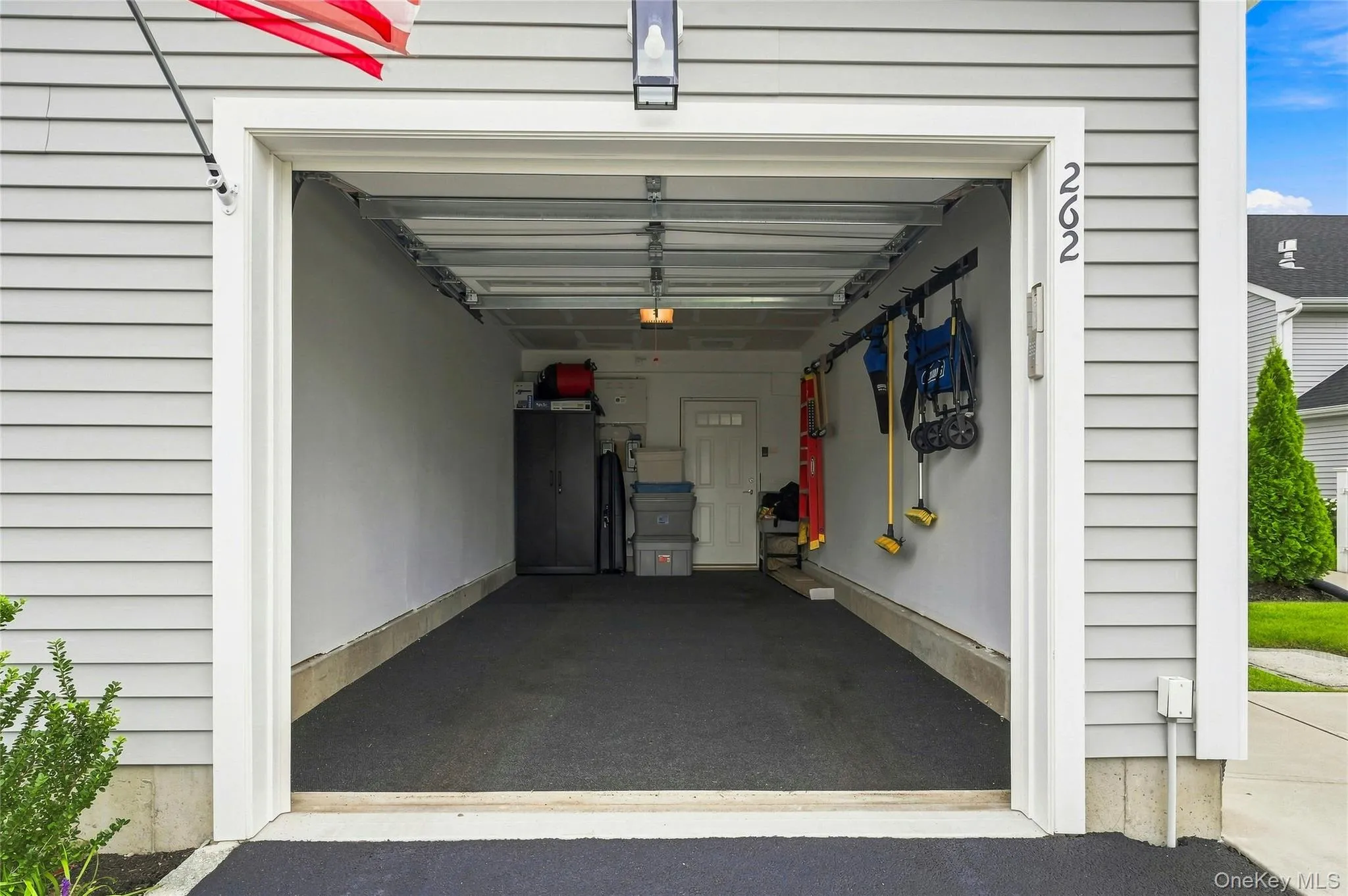262 Silver Timber Drive, Brookhaven, NY, 2 Bedrooms Bedrooms, 5 Rooms Rooms,2 BathroomsBathrooms,Residential,For Rent,Silver Timber,0,1047005 262 Silver Timber Drive, Brookhaven, NY, 2 Bedrooms Bedrooms, 5 Rooms Rooms,2 BathroomsBathrooms,Residential,For Rent,Silver Timber,0,1047005