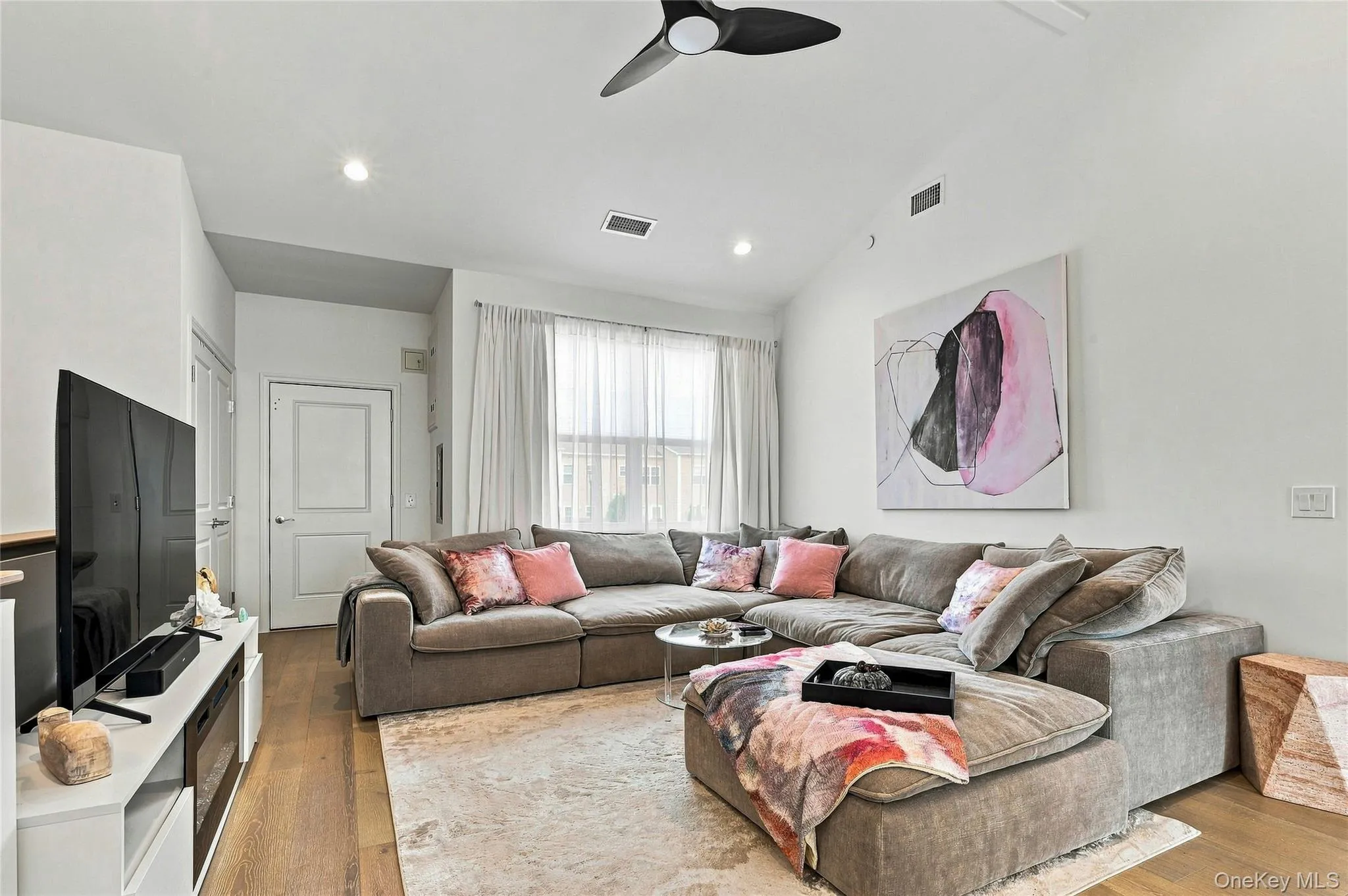 262 Silver Timber Drive, Brookhaven, NY, 2 Bedrooms Bedrooms, 5 Rooms Rooms,2 BathroomsBathrooms,Residential,For Rent,Silver Timber,0,1047005 262 Silver Timber Drive, Brookhaven, NY, 2 Bedrooms Bedrooms, 5 Rooms Rooms,2 BathroomsBathrooms,Residential,For Rent,Silver Timber,0,1047005