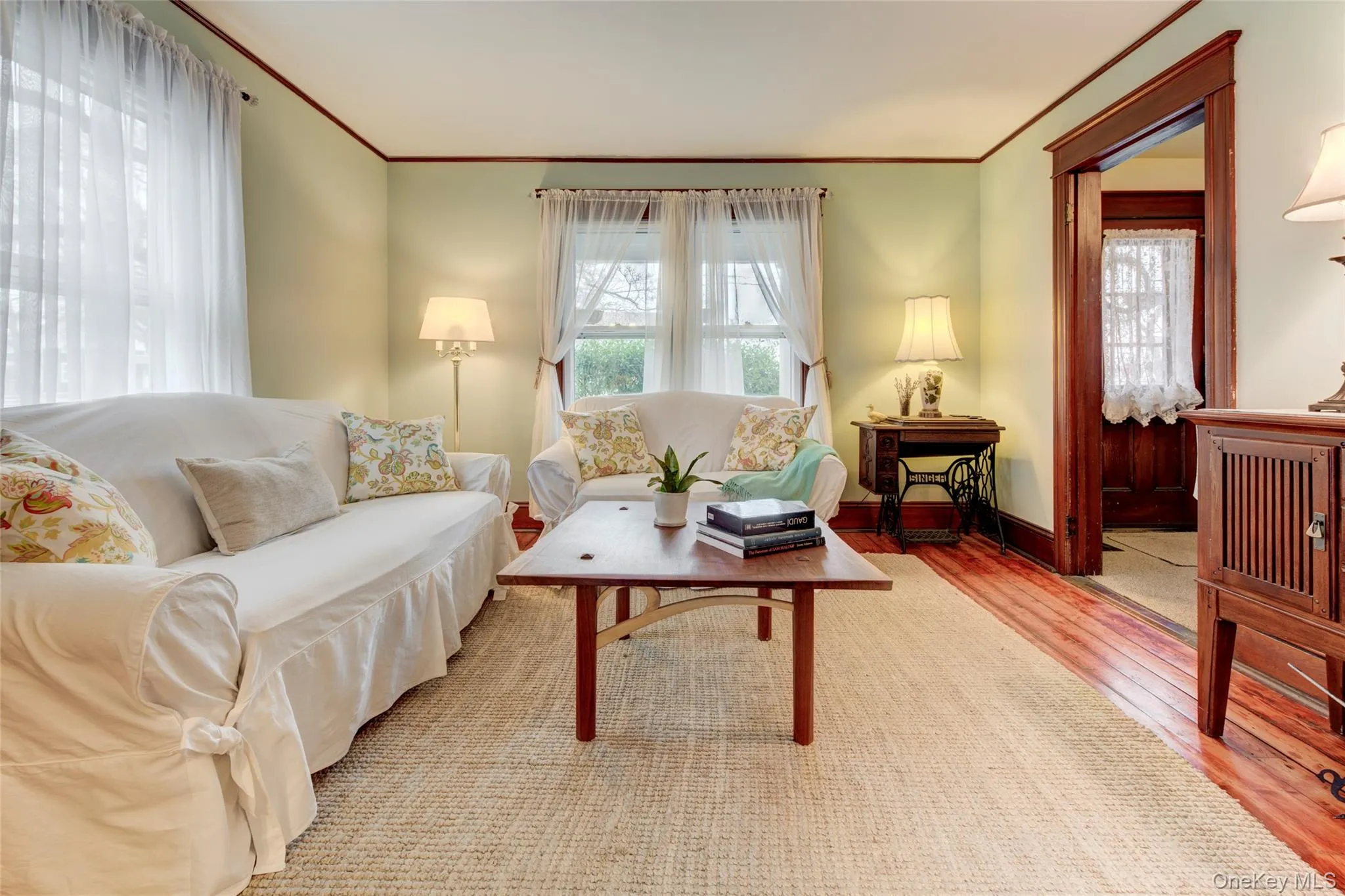 317 South Street, Southold, NY, 4 Bedrooms Bedrooms, 8 Rooms Rooms,1 BathroomBathrooms,Residential Lease,For Rent,South,0,1047009 317 South Street, Southold, NY, 4 Bedrooms Bedrooms, 8 Rooms Rooms,1 BathroomBathrooms,Residential Lease,For Rent,South,0,1047009