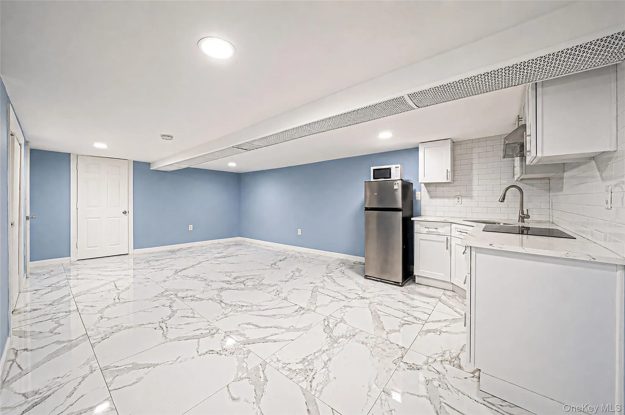 22603 141st Avenue, New York, NY, 3 Bedrooms Bedrooms, 6 Rooms Rooms,2 BathroomsBathrooms,Residential,For Rent,141st,0,1047010 22603 141st Avenue, New York, NY, 3 Bedrooms Bedrooms, 6 Rooms Rooms,2 BathroomsBathrooms,Residential,For Rent,141st,0,1047010