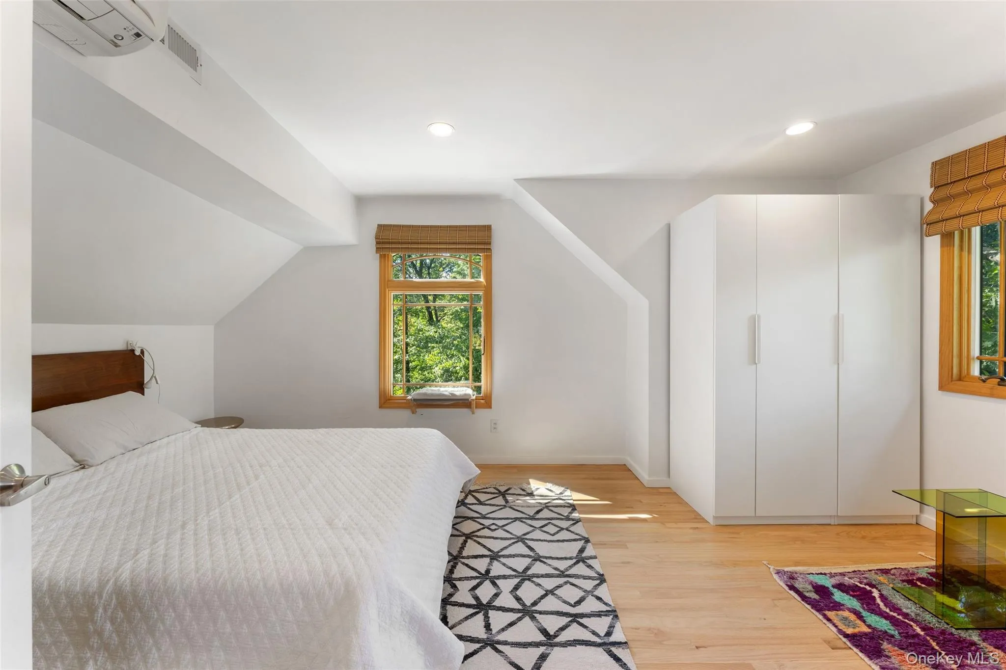 61 Stony Run, New Rochelle, NY, 5 Bedrooms Bedrooms, 9 Rooms Rooms,3 BathroomsBathrooms,Residential,For Rent,Stony,0,1047016 61 Stony Run, New Rochelle, NY, 5 Bedrooms Bedrooms, 9 Rooms Rooms,3 BathroomsBathrooms,Residential,For Rent,Stony,0,1047016