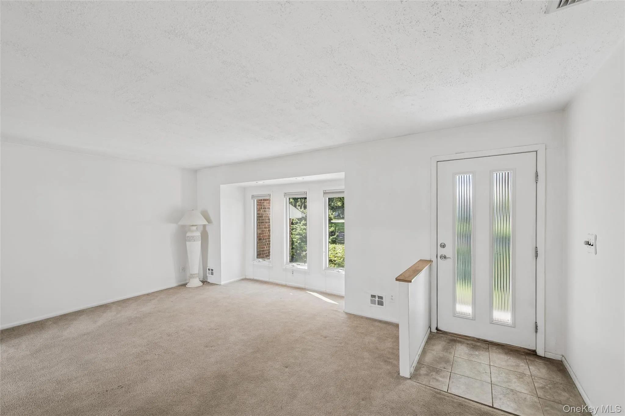 5 Kenny Street, Smithtown, NY, 3 Bedrooms Bedrooms, 7 Rooms Rooms,2 BathroomsBathrooms,Residential,For Rent,Kenny,0,1047017 5 Kenny Street, Smithtown, NY, 3 Bedrooms Bedrooms, 7 Rooms Rooms,2 BathroomsBathrooms,Residential,For Rent,Kenny,0,1047017