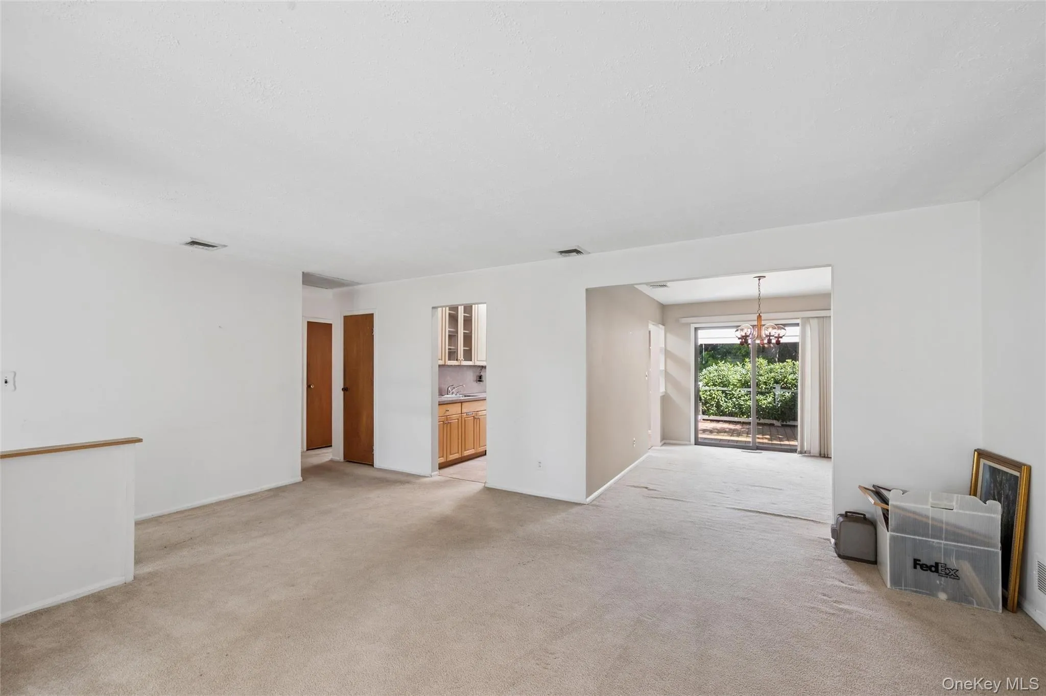 5 Kenny Street, Smithtown, NY, 3 Bedrooms Bedrooms, 7 Rooms Rooms,2 BathroomsBathrooms,Residential,For Rent,Kenny,0,1047017 5 Kenny Street, Smithtown, NY, 3 Bedrooms Bedrooms, 7 Rooms Rooms,2 BathroomsBathrooms,Residential,For Rent,Kenny,0,1047017