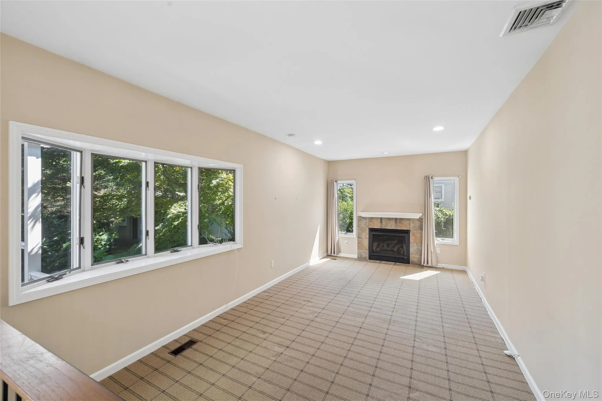 5 Kenny Street, Smithtown, NY, 3 Bedrooms Bedrooms, 7 Rooms Rooms,2 BathroomsBathrooms,Residential,For Rent,Kenny,0,1047017 5 Kenny Street, Smithtown, NY, 3 Bedrooms Bedrooms, 7 Rooms Rooms,2 BathroomsBathrooms,Residential,For Rent,Kenny,0,1047017
