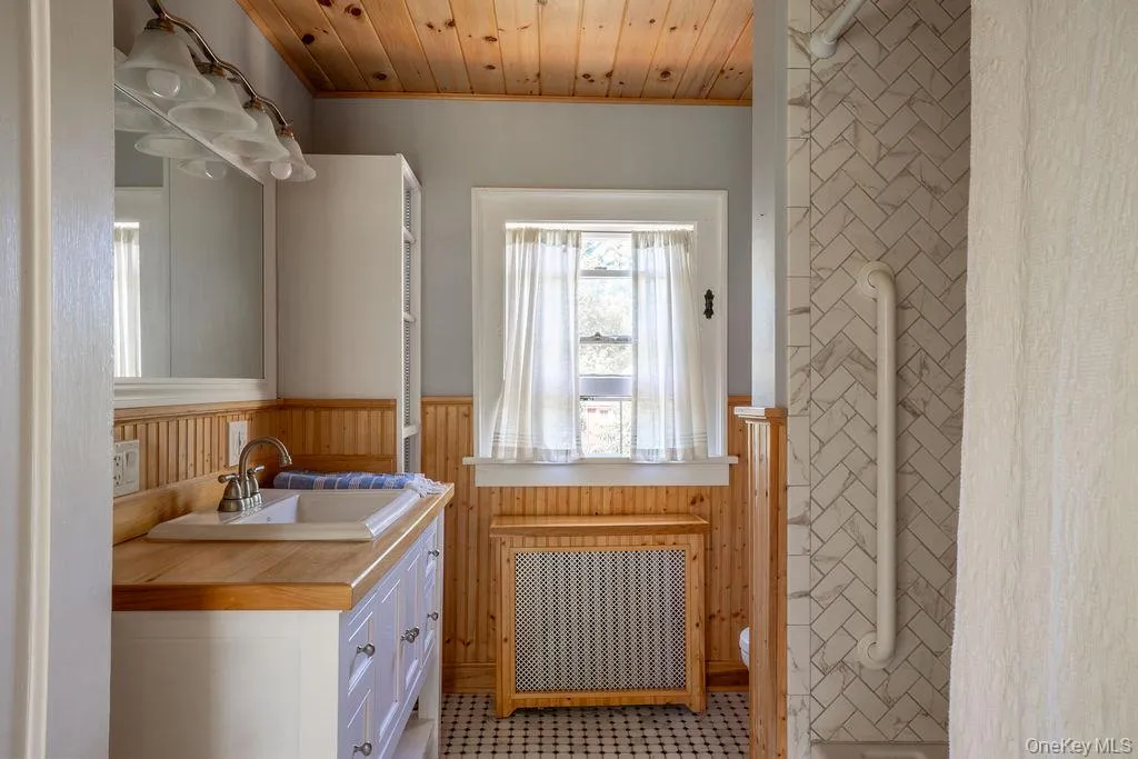 120 Beebe Pond Road, Canaan, NY, 3 Bedrooms Bedrooms, 6 Rooms Rooms,2 BathroomsBathrooms,Residential,For Rent,Beebe Pond,0,1047022 120 Beebe Pond Road, Canaan, NY, 3 Bedrooms Bedrooms, 6 Rooms Rooms,2 BathroomsBathrooms,Residential,For Rent,Beebe Pond,0,1047022