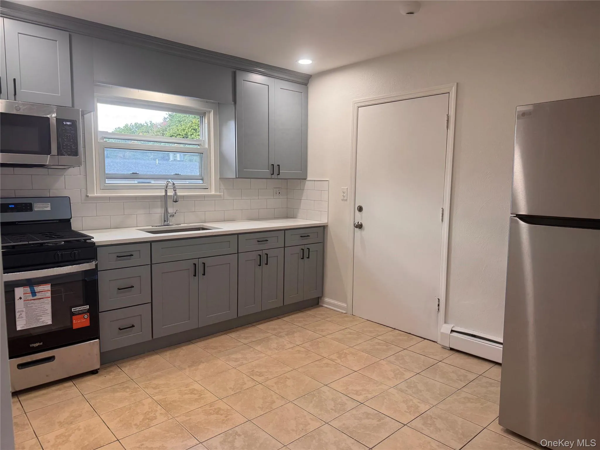 36 Congers Road, Clarkstown, NY, 2 Bedroom Bedrooms, 4 Room Rooms,1 BathroomBathrooms,Residential Lease,For Rent,Congers,0,1047025 36 Congers Road, Clarkstown, NY, 2 Bedroom Bedrooms, 4 Room Rooms,1 BathroomBathrooms,Residential Lease,For Rent,Congers,0,1047025