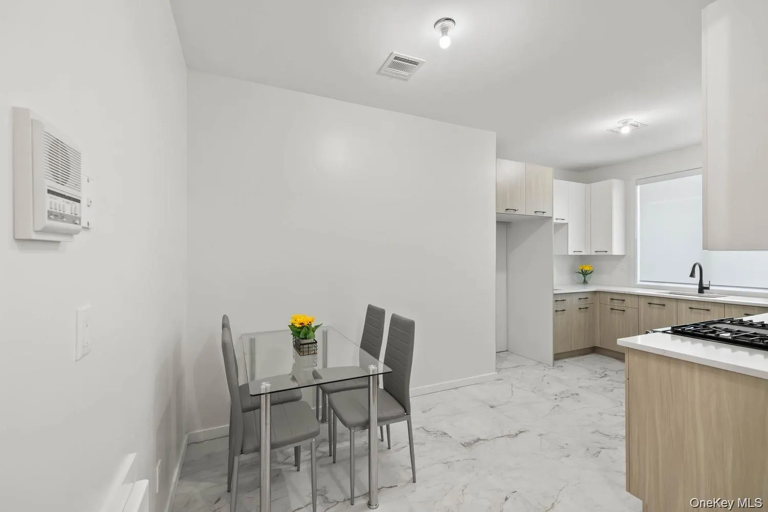 472 Central Avenue, Ramapo, NY, 3 Bedrooms Bedrooms, 5 Rooms Rooms,2 BathroomsBathrooms,Residential,For Rent,Central,0,1047026 472 Central Avenue, Ramapo, NY, 3 Bedrooms Bedrooms, 5 Rooms Rooms,2 BathroomsBathrooms,Residential,For Rent,Central,0,1047026