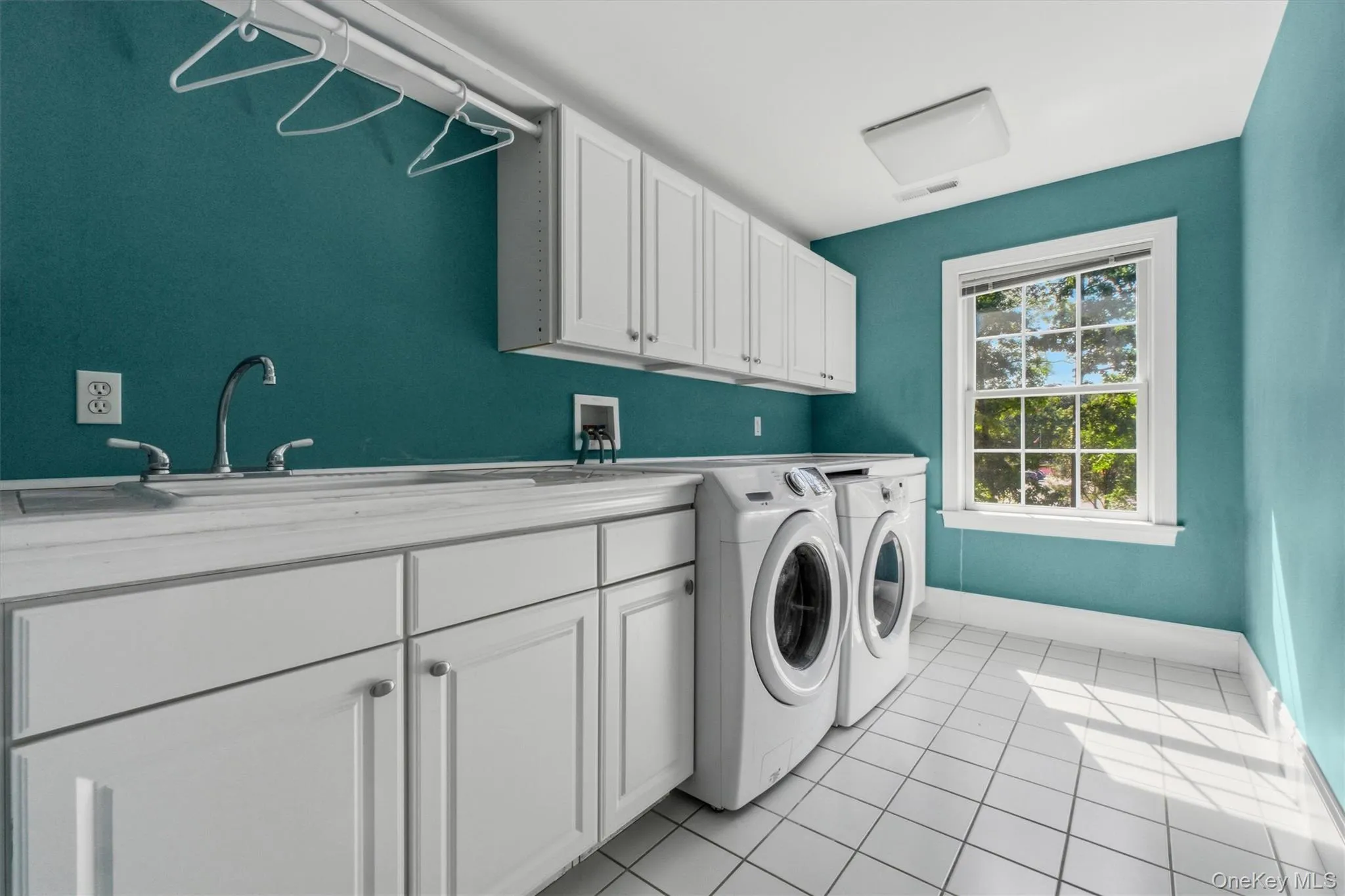 17 Arbor Court, Poughkeepsie, NY, 4 Bedrooms Bedrooms, 10 Rooms Rooms,3 BathroomsBathrooms,Residential,For Rent,Arbor,0,1047033 17 Arbor Court, Poughkeepsie, NY, 4 Bedrooms Bedrooms, 10 Rooms Rooms,3 BathroomsBathrooms,Residential,For Rent,Arbor,0,1047033