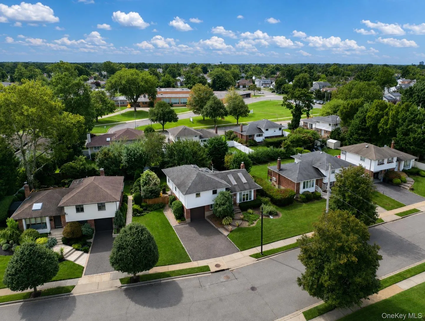 79 Plymouth Road, Oyster Bay, NY, 3 Bedrooms Bedrooms, 7 Rooms Rooms,2 BathroomsBathrooms,Residential Lease,For Rent,Plymouth,0,1047034 79 Plymouth Road, Oyster Bay, NY, 3 Bedrooms Bedrooms, 7 Rooms Rooms,2 BathroomsBathrooms,Residential Lease,For Rent,Plymouth,0,1047034
