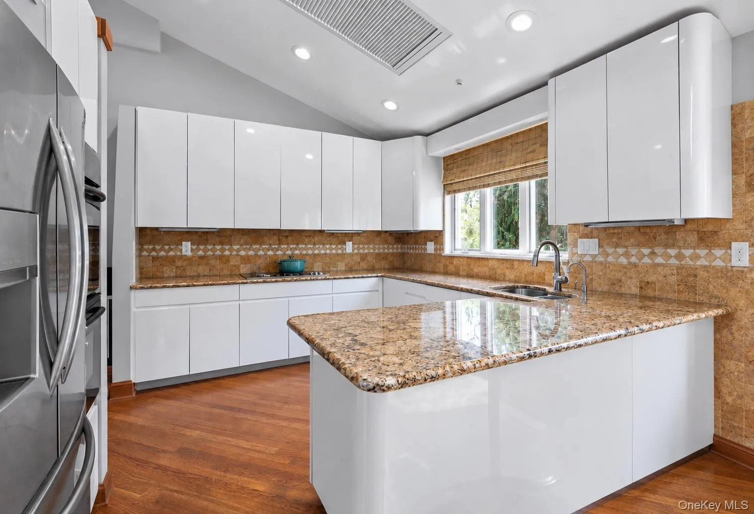 79 Plymouth Road, Oyster Bay, NY, 3 Bedrooms Bedrooms, 7 Rooms Rooms,2 BathroomsBathrooms,Residential Lease,For Rent,Plymouth,0,1047034 79 Plymouth Road, Oyster Bay, NY, 3 Bedrooms Bedrooms, 7 Rooms Rooms,2 BathroomsBathrooms,Residential Lease,For Rent,Plymouth,0,1047034