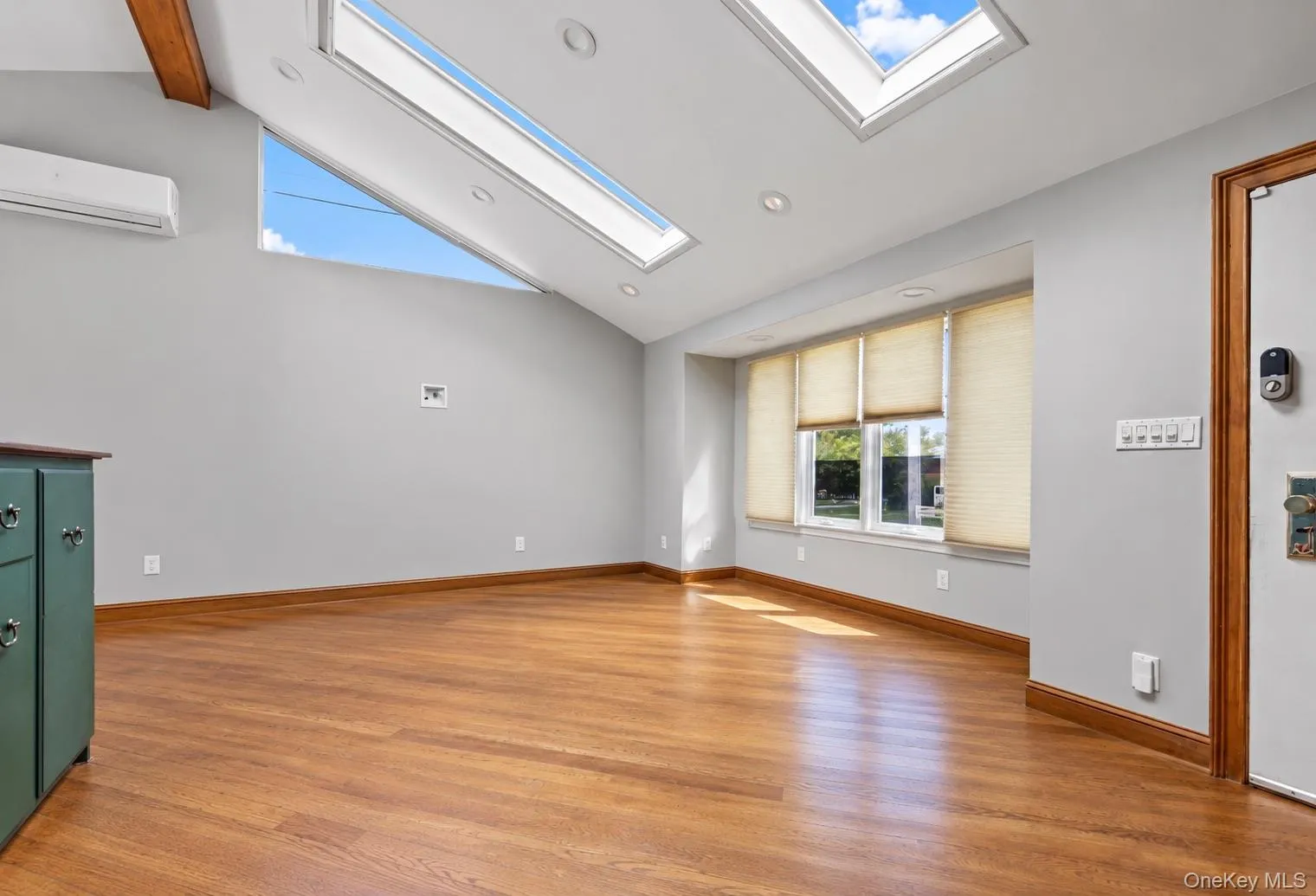 79 Plymouth Road, Oyster Bay, NY, 3 Bedrooms Bedrooms, 7 Rooms Rooms,2 BathroomsBathrooms,Residential Lease,For Rent,Plymouth,0,1047034 79 Plymouth Road, Oyster Bay, NY, 3 Bedrooms Bedrooms, 7 Rooms Rooms,2 BathroomsBathrooms,Residential Lease,For Rent,Plymouth,0,1047034