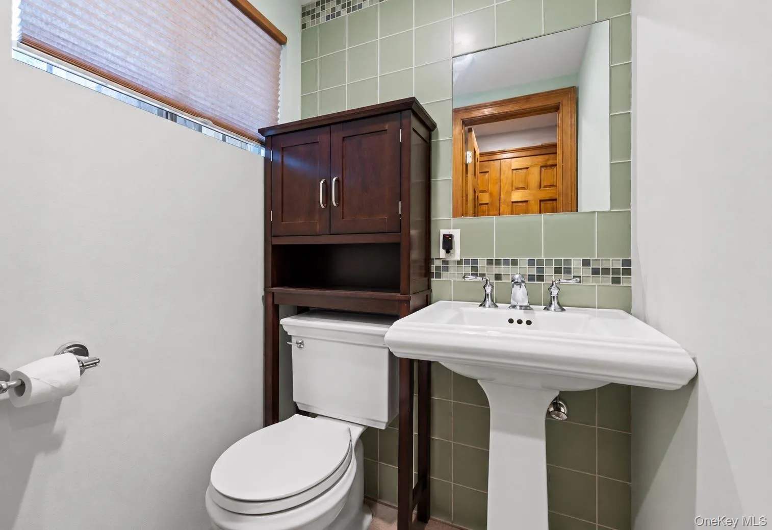 79 Plymouth Road, Oyster Bay, NY, 3 Bedrooms Bedrooms, 7 Rooms Rooms,2 BathroomsBathrooms,Residential Lease,For Rent,Plymouth,0,1047034 79 Plymouth Road, Oyster Bay, NY, 3 Bedrooms Bedrooms, 7 Rooms Rooms,2 BathroomsBathrooms,Residential Lease,For Rent,Plymouth,0,1047034