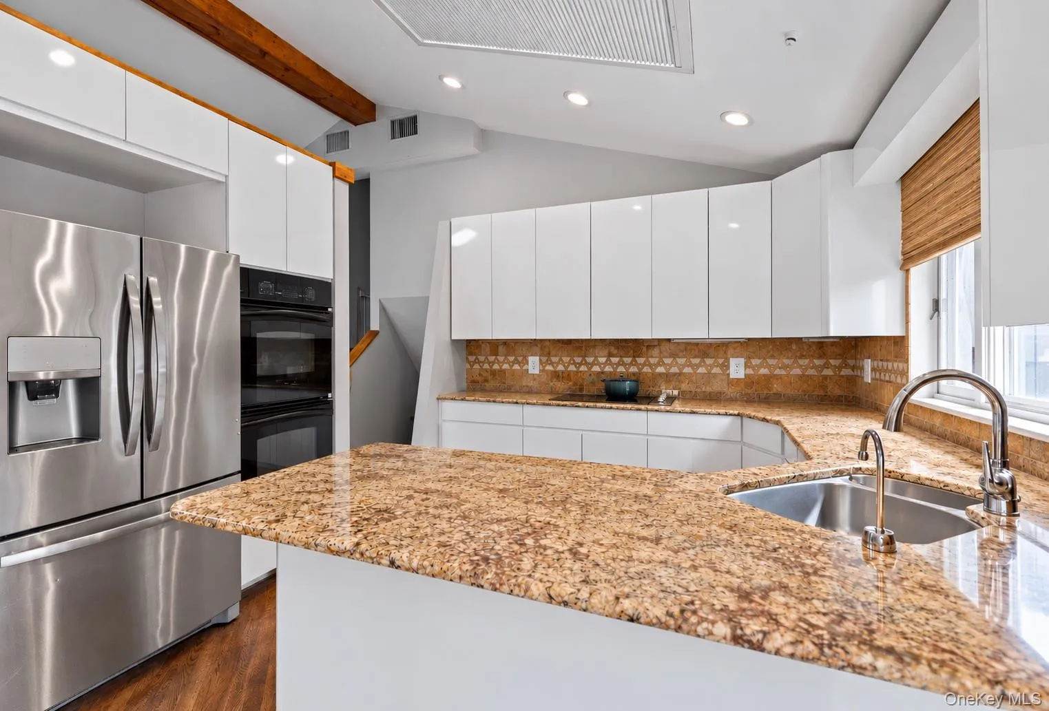 79 Plymouth Road, Oyster Bay, NY, 3 Bedrooms Bedrooms, 7 Rooms Rooms,2 BathroomsBathrooms,Residential Lease,For Rent,Plymouth,0,1047034 79 Plymouth Road, Oyster Bay, NY, 3 Bedrooms Bedrooms, 7 Rooms Rooms,2 BathroomsBathrooms,Residential Lease,For Rent,Plymouth,0,1047034