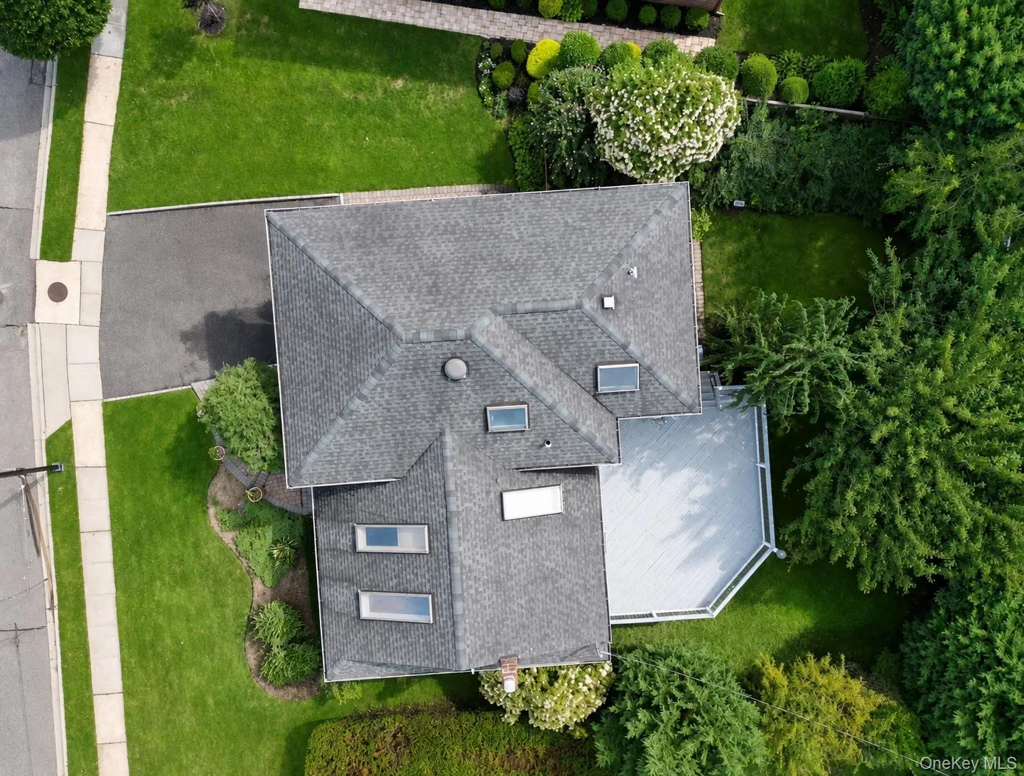 79 Plymouth Road, Oyster Bay, NY, 3 Bedrooms Bedrooms, 7 Rooms Rooms,2 BathroomsBathrooms,Residential Lease,For Rent,Plymouth,0,1047034 79 Plymouth Road, Oyster Bay, NY, 3 Bedrooms Bedrooms, 7 Rooms Rooms,2 BathroomsBathrooms,Residential Lease,For Rent,Plymouth,0,1047034
