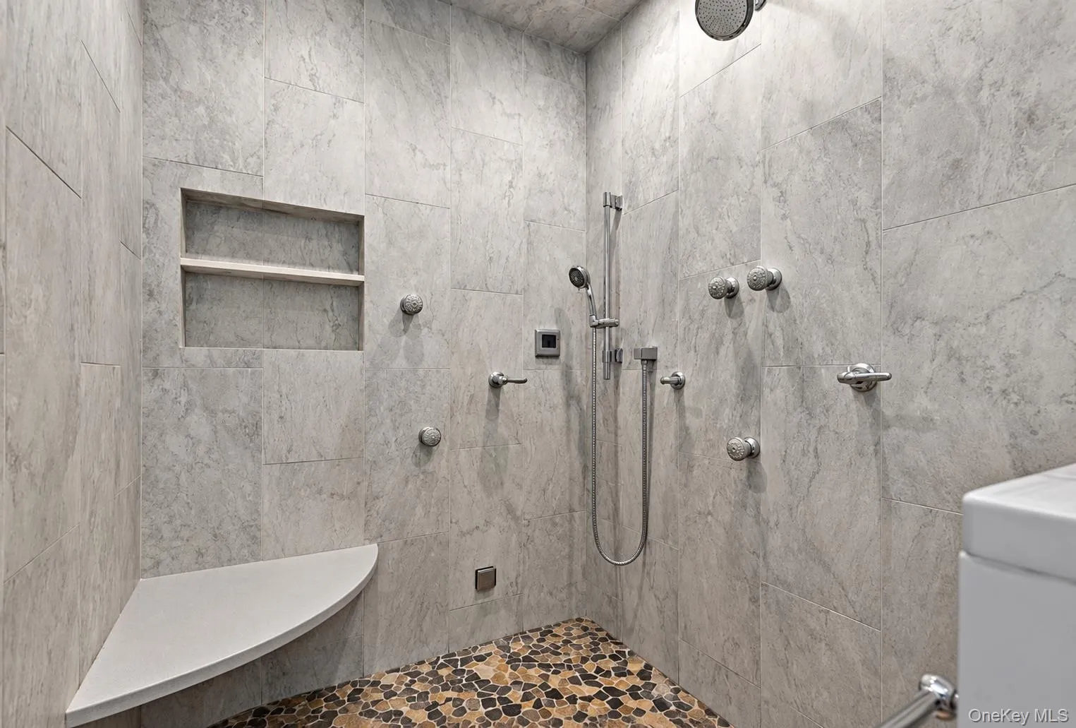 79 Plymouth Road, Oyster Bay, NY, 3 Bedrooms Bedrooms, 7 Rooms Rooms,2 BathroomsBathrooms,Residential Lease,For Rent,Plymouth,0,1047034 79 Plymouth Road, Oyster Bay, NY, 3 Bedrooms Bedrooms, 7 Rooms Rooms,2 BathroomsBathrooms,Residential Lease,For Rent,Plymouth,0,1047034