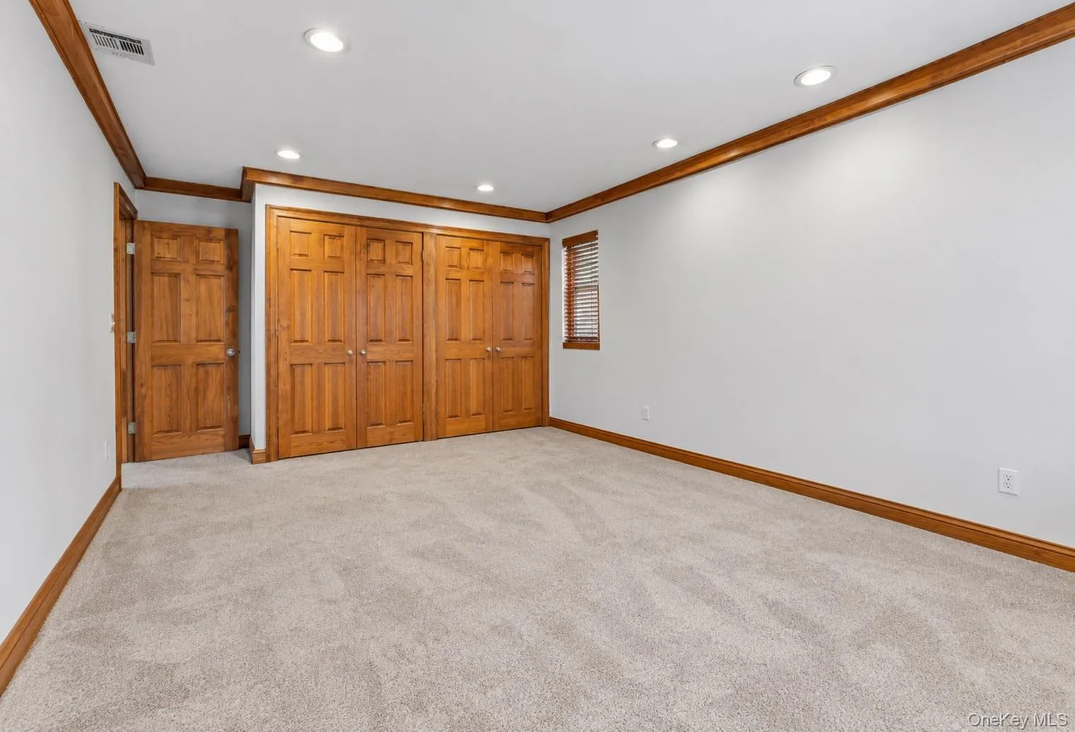 79 Plymouth Road, Oyster Bay, NY, 3 Bedrooms Bedrooms, 7 Rooms Rooms,2 BathroomsBathrooms,Residential Lease,For Rent,Plymouth,0,1047034 79 Plymouth Road, Oyster Bay, NY, 3 Bedrooms Bedrooms, 7 Rooms Rooms,2 BathroomsBathrooms,Residential Lease,For Rent,Plymouth,0,1047034