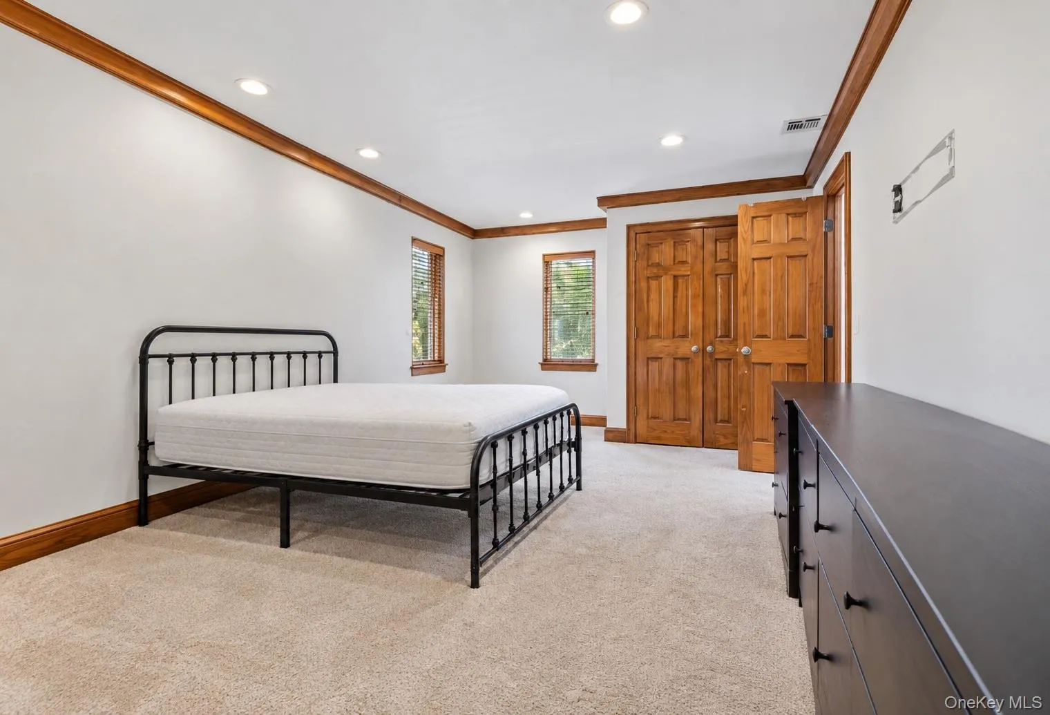 79 Plymouth Road, Oyster Bay, NY, 3 Bedrooms Bedrooms, 7 Rooms Rooms,2 BathroomsBathrooms,Residential Lease,For Rent,Plymouth,0,1047034 79 Plymouth Road, Oyster Bay, NY, 3 Bedrooms Bedrooms, 7 Rooms Rooms,2 BathroomsBathrooms,Residential Lease,For Rent,Plymouth,0,1047034