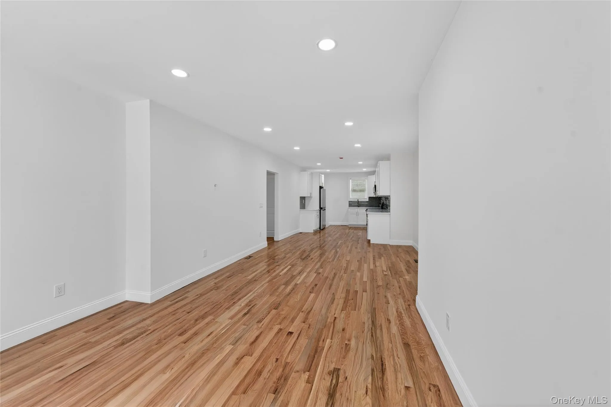 15 Grand Place, Huntington, NY, 5 Bedrooms Bedrooms, 10 Rooms Rooms,3 BathroomsBathrooms,Residential,For Rent,Grand,0,1047035 15 Grand Place, Huntington, NY, 5 Bedrooms Bedrooms, 10 Rooms Rooms,3 BathroomsBathrooms,Residential,For Rent,Grand,0,1047035