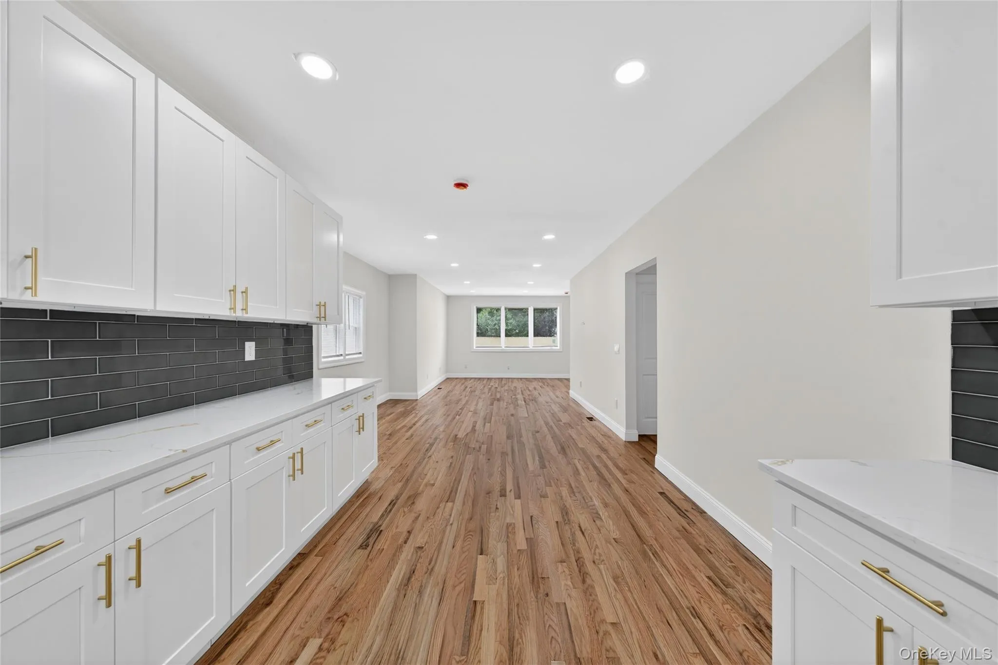 15 Grand Place, Huntington, NY, 5 Bedrooms Bedrooms, 10 Rooms Rooms,3 BathroomsBathrooms,Residential,For Rent,Grand,0,1047035 15 Grand Place, Huntington, NY, 5 Bedrooms Bedrooms, 10 Rooms Rooms,3 BathroomsBathrooms,Residential,For Rent,Grand,0,1047035