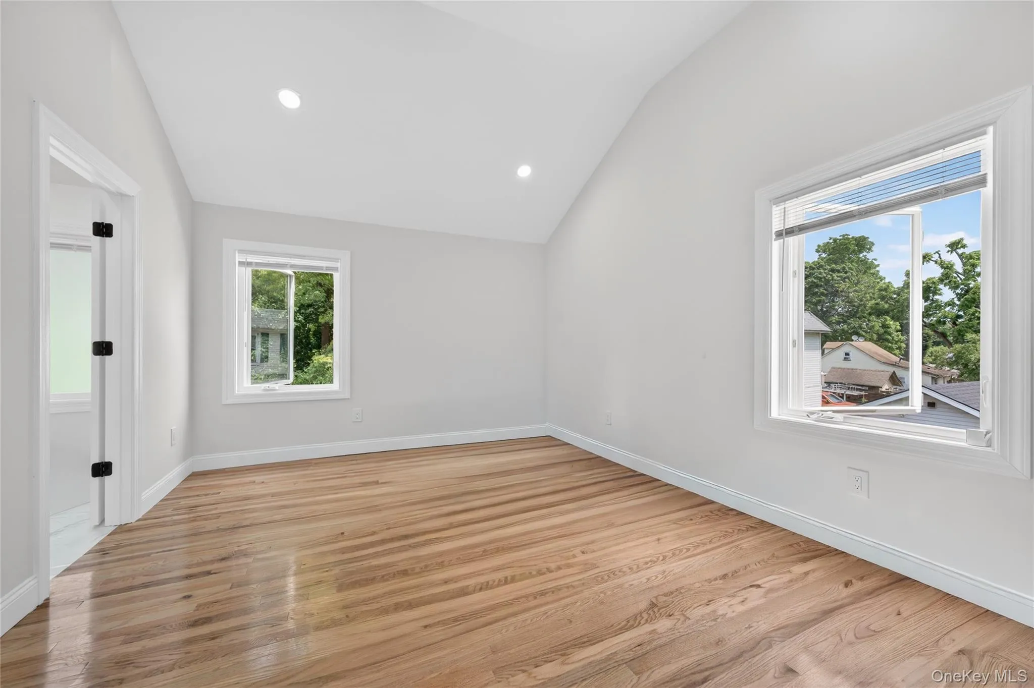 15 Grand Place, Huntington, NY, 5 Bedrooms Bedrooms, 10 Rooms Rooms,3 BathroomsBathrooms,Residential,For Rent,Grand,0,1047035 15 Grand Place, Huntington, NY, 5 Bedrooms Bedrooms, 10 Rooms Rooms,3 BathroomsBathrooms,Residential,For Rent,Grand,0,1047035