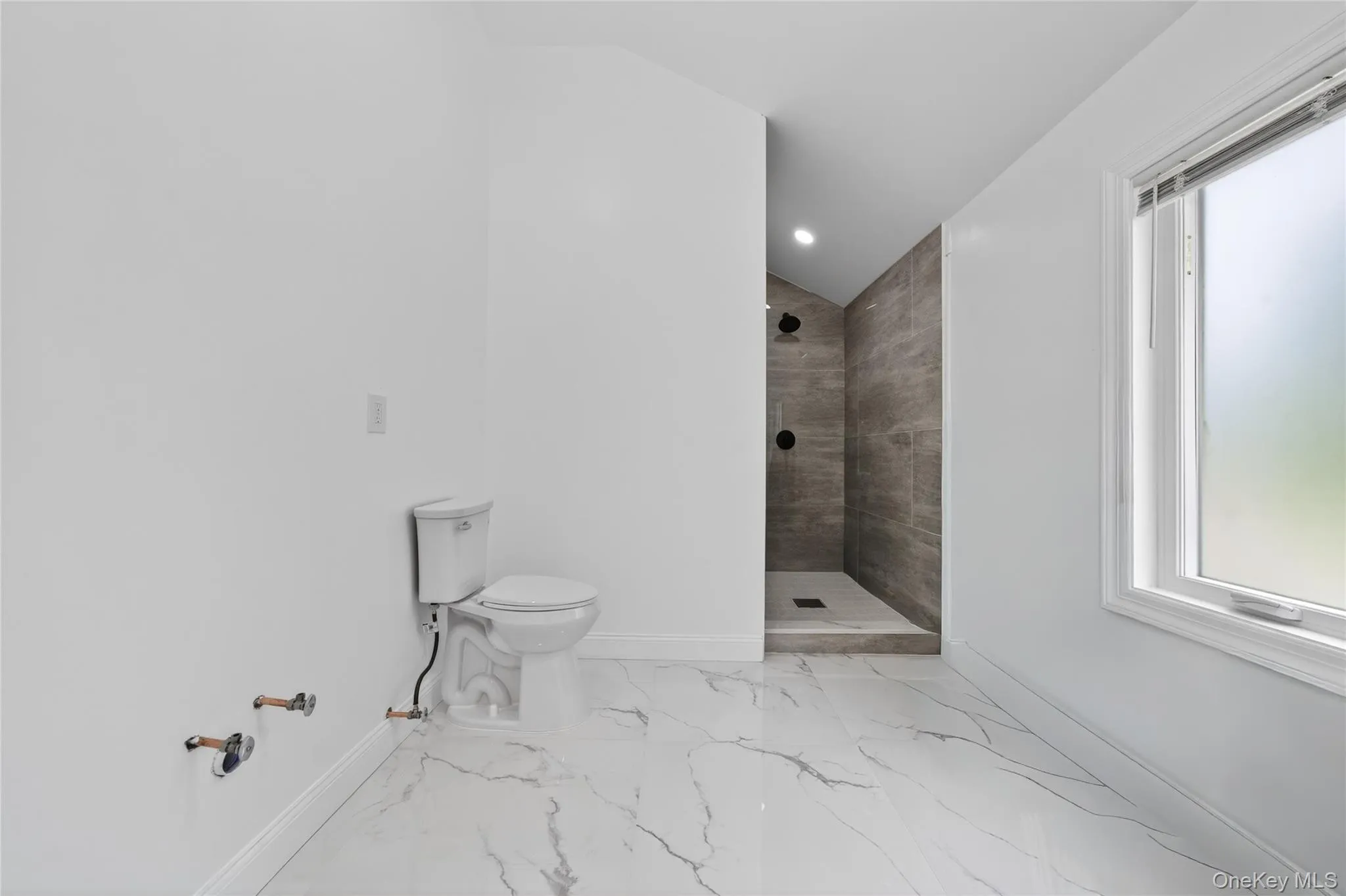 15 Grand Place, Huntington, NY, 5 Bedrooms Bedrooms, 10 Rooms Rooms,3 BathroomsBathrooms,Residential,For Rent,Grand,0,1047035 15 Grand Place, Huntington, NY, 5 Bedrooms Bedrooms, 10 Rooms Rooms,3 BathroomsBathrooms,Residential,For Rent,Grand,0,1047035