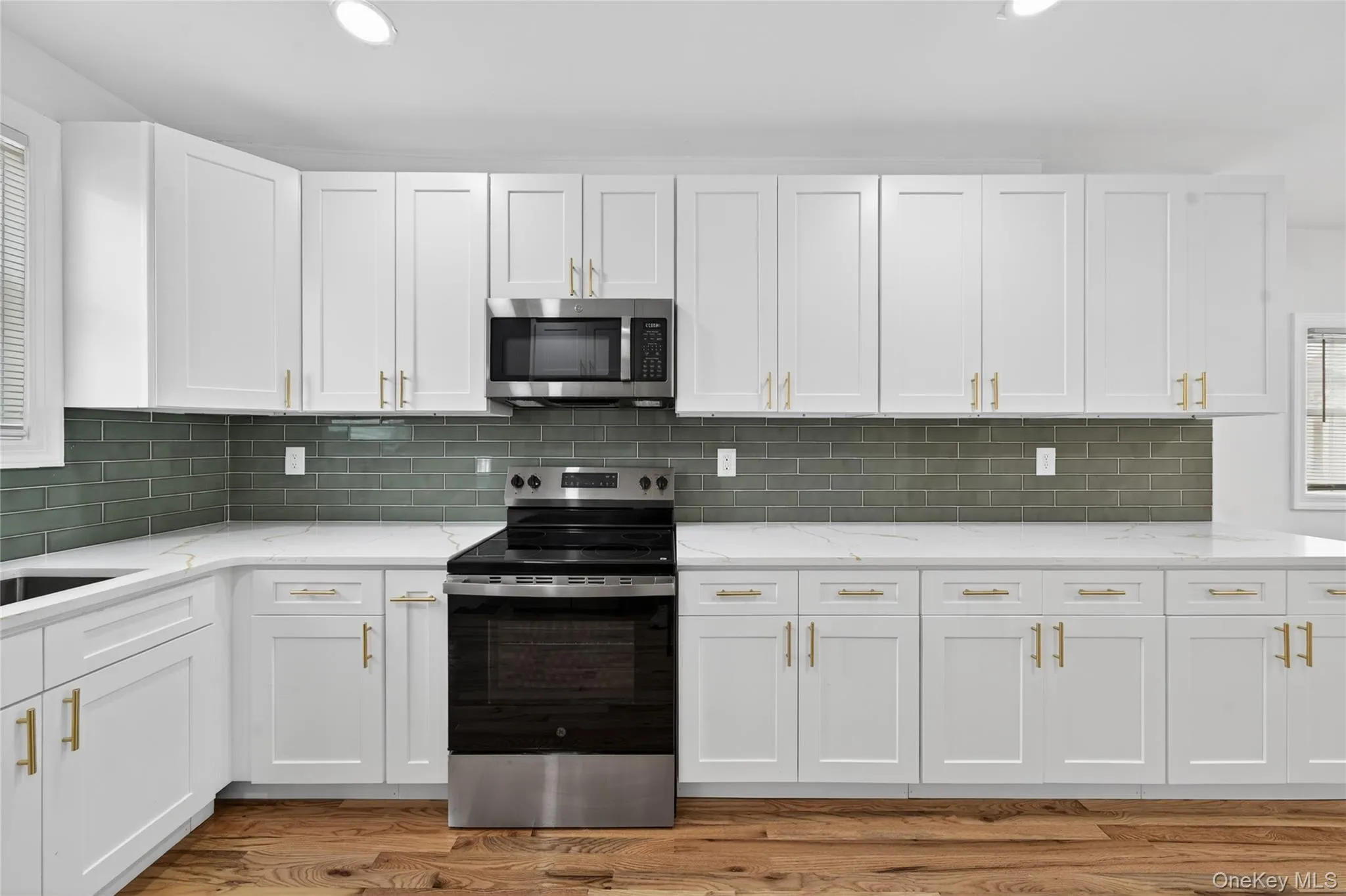 15 Grand Place, Huntington, NY, 5 Bedrooms Bedrooms, 10 Rooms Rooms,3 BathroomsBathrooms,Residential,For Rent,Grand,0,1047035 15 Grand Place, Huntington, NY, 5 Bedrooms Bedrooms, 10 Rooms Rooms,3 BathroomsBathrooms,Residential,For Rent,Grand,0,1047035