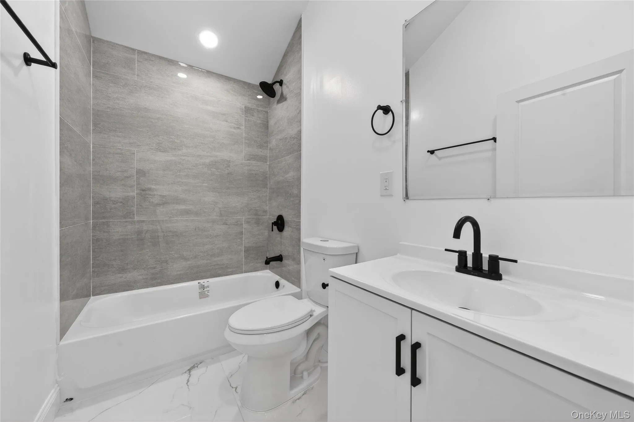 15 Grand Place, Huntington, NY, 5 Bedrooms Bedrooms, 10 Rooms Rooms,3 BathroomsBathrooms,Residential,For Rent,Grand,0,1047035 15 Grand Place, Huntington, NY, 5 Bedrooms Bedrooms, 10 Rooms Rooms,3 BathroomsBathrooms,Residential,For Rent,Grand,0,1047035