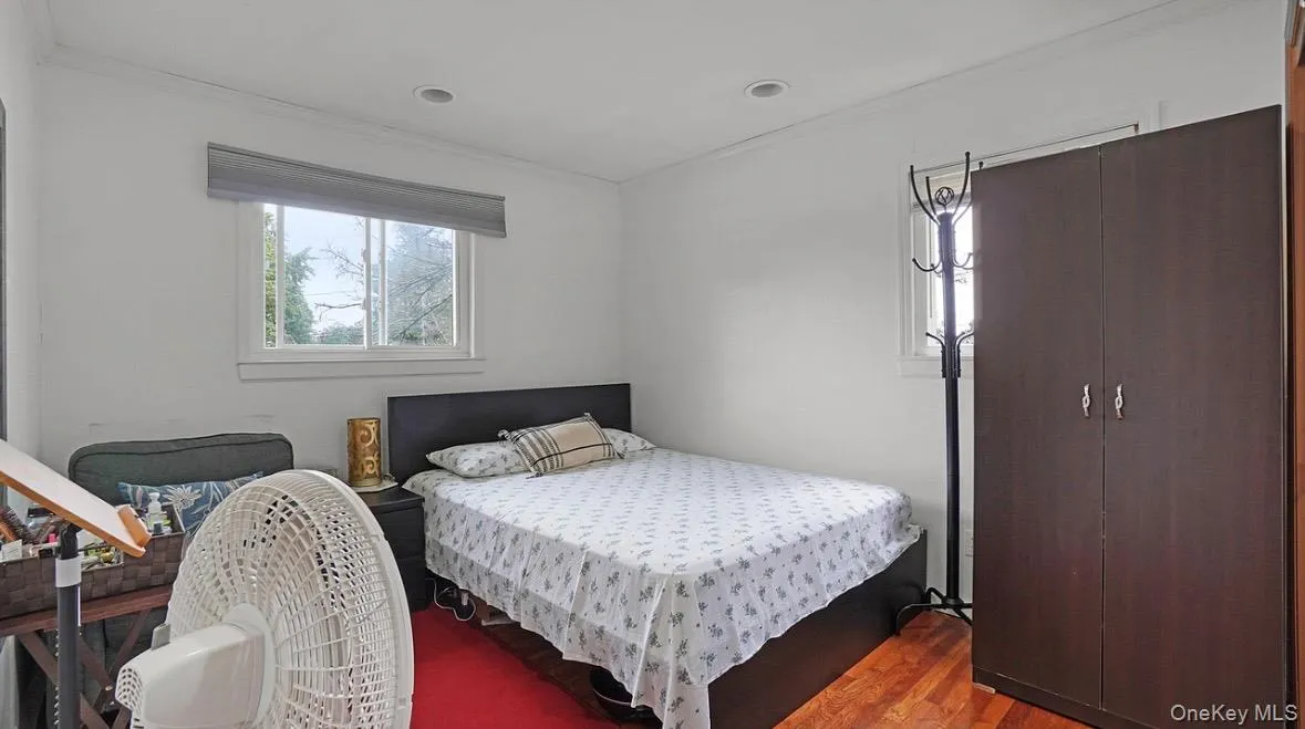 12 Bennington Place, Babylon, NY, 6 Bedrooms Bedrooms, 9 Rooms Rooms,2 BathroomsBathrooms,Residential,For Rent,Bennington,0,1047037 12 Bennington Place, Babylon, NY, 6 Bedrooms Bedrooms, 9 Rooms Rooms,2 BathroomsBathrooms,Residential,For Rent,Bennington,0,1047037