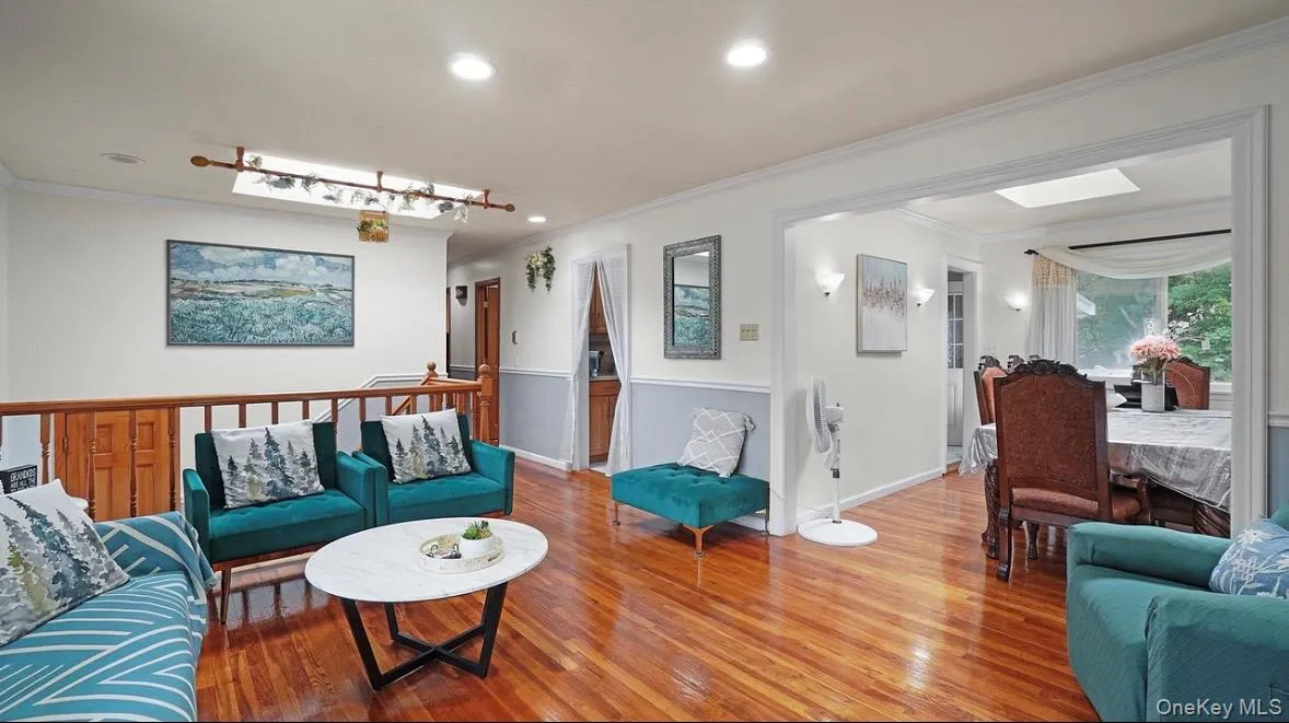 12 Bennington Place, Babylon, NY, 6 Bedrooms Bedrooms, 9 Rooms Rooms,2 BathroomsBathrooms,Residential,For Rent,Bennington,0,1047037 12 Bennington Place, Babylon, NY, 6 Bedrooms Bedrooms, 9 Rooms Rooms,2 BathroomsBathrooms,Residential,For Rent,Bennington,0,1047037